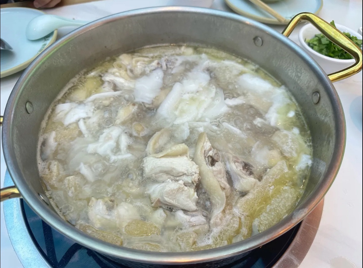 琶美de椰子鸡(美兰机场奥莱店)