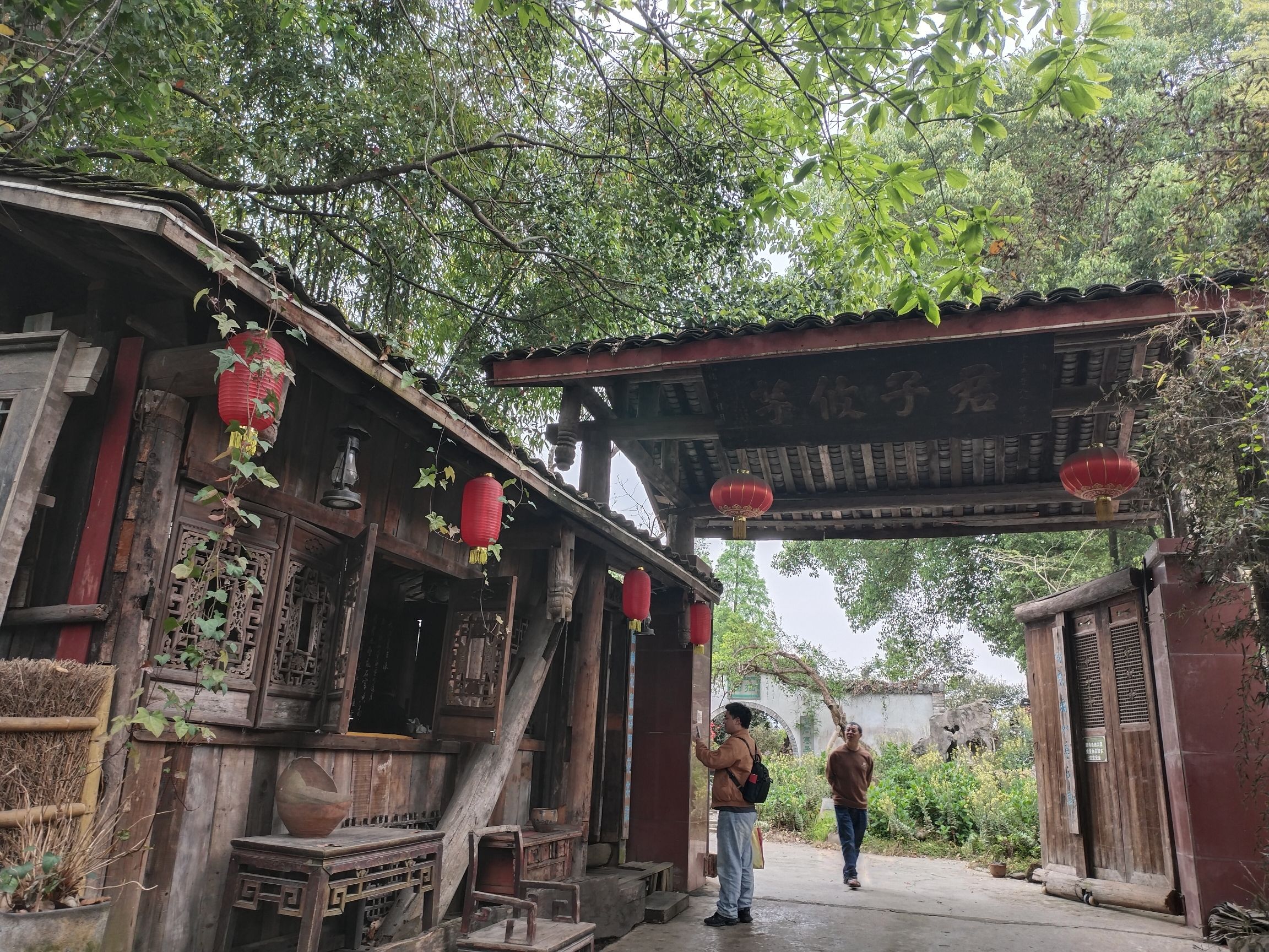 简陋田野旅行图片 2