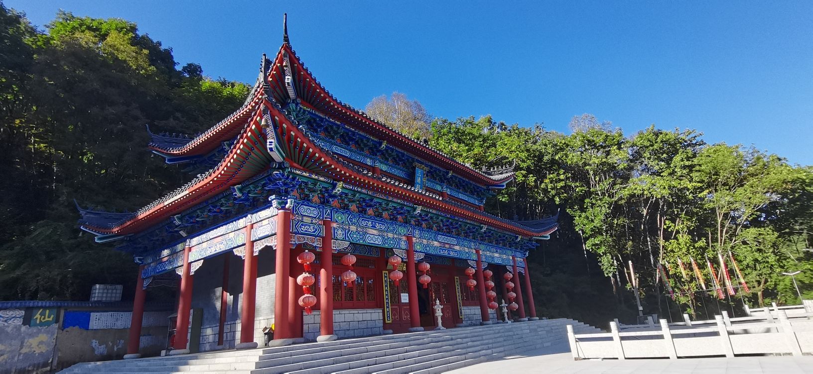 洞悬山龙华观旅行图片 1