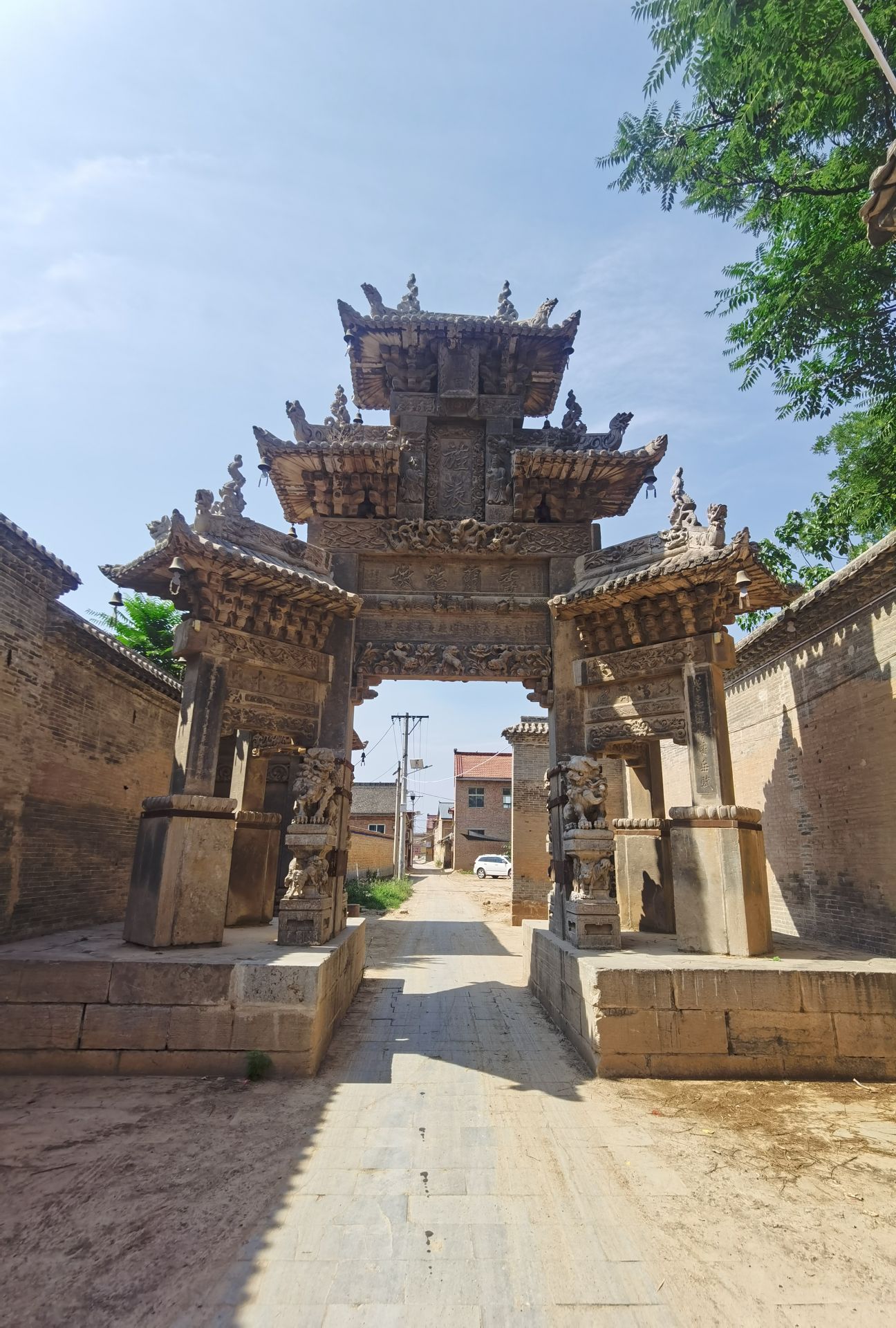 南樊石牌坊旅行图片 3