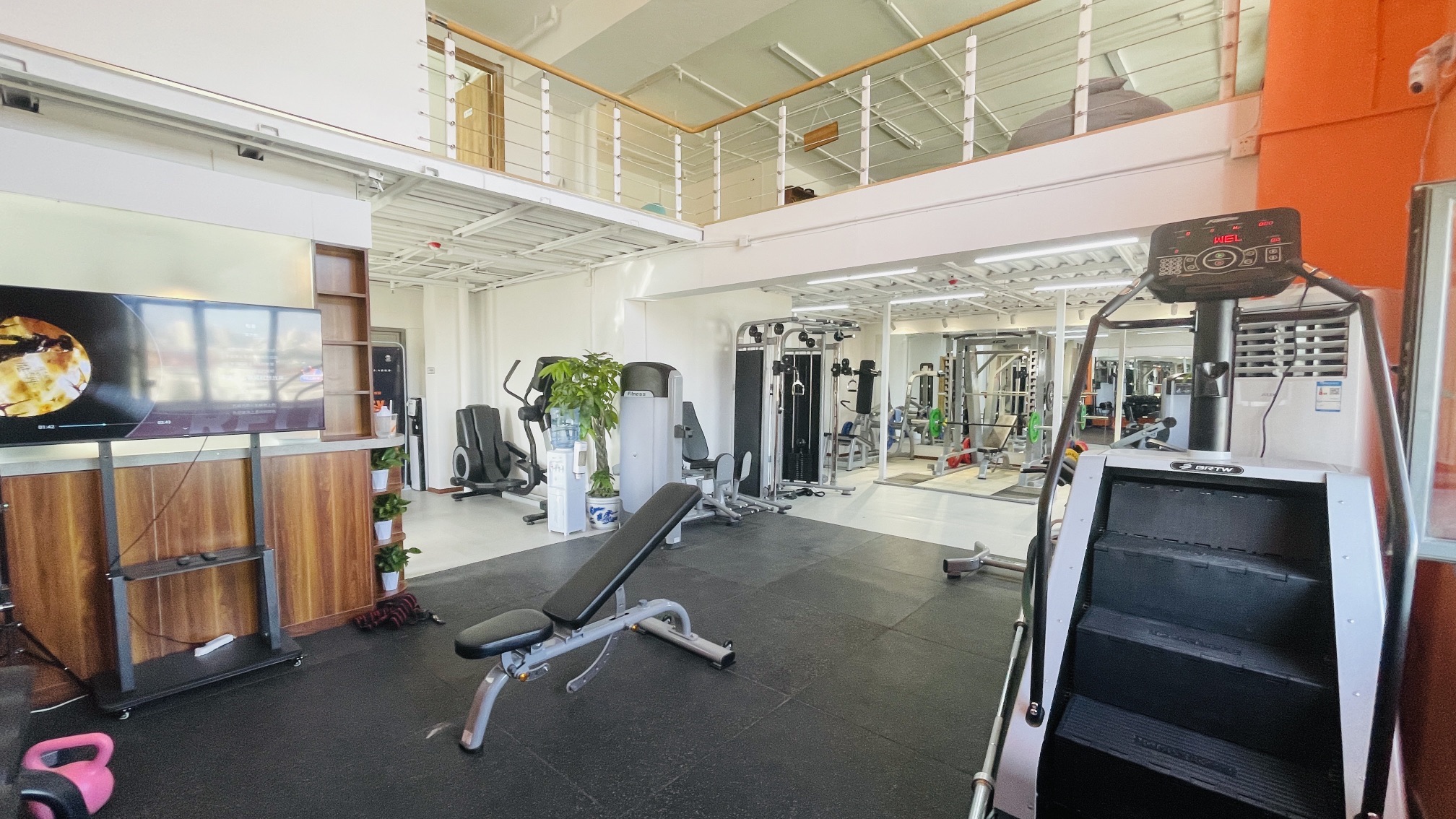 场地封面-鲸喜健身(佰嘉城店)