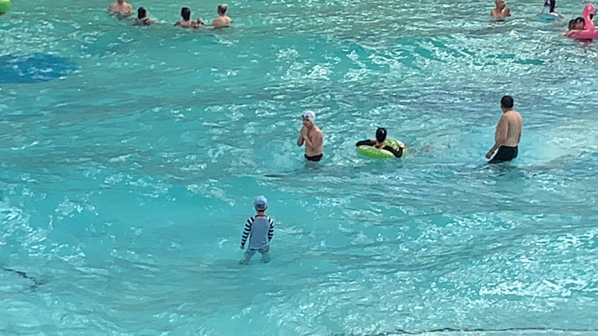 乐优欧亚菲温泉水世界旅行图片 3