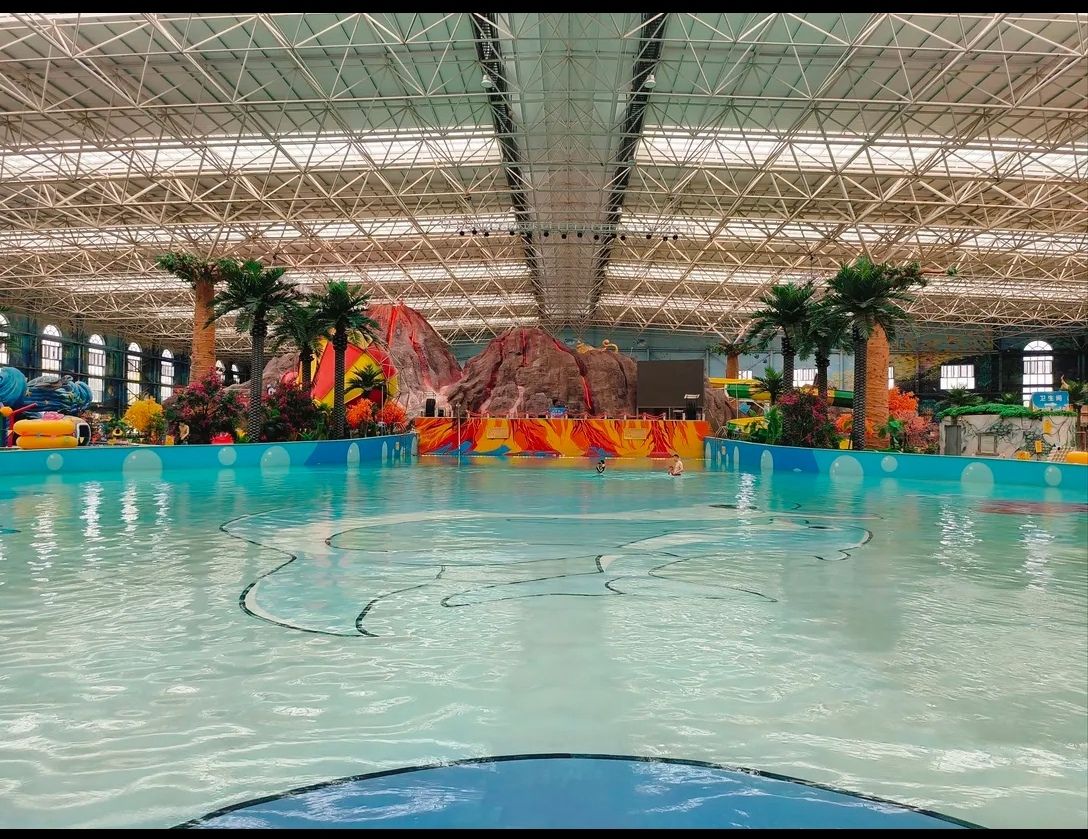乐优欧亚菲温泉水世界旅行图片 2