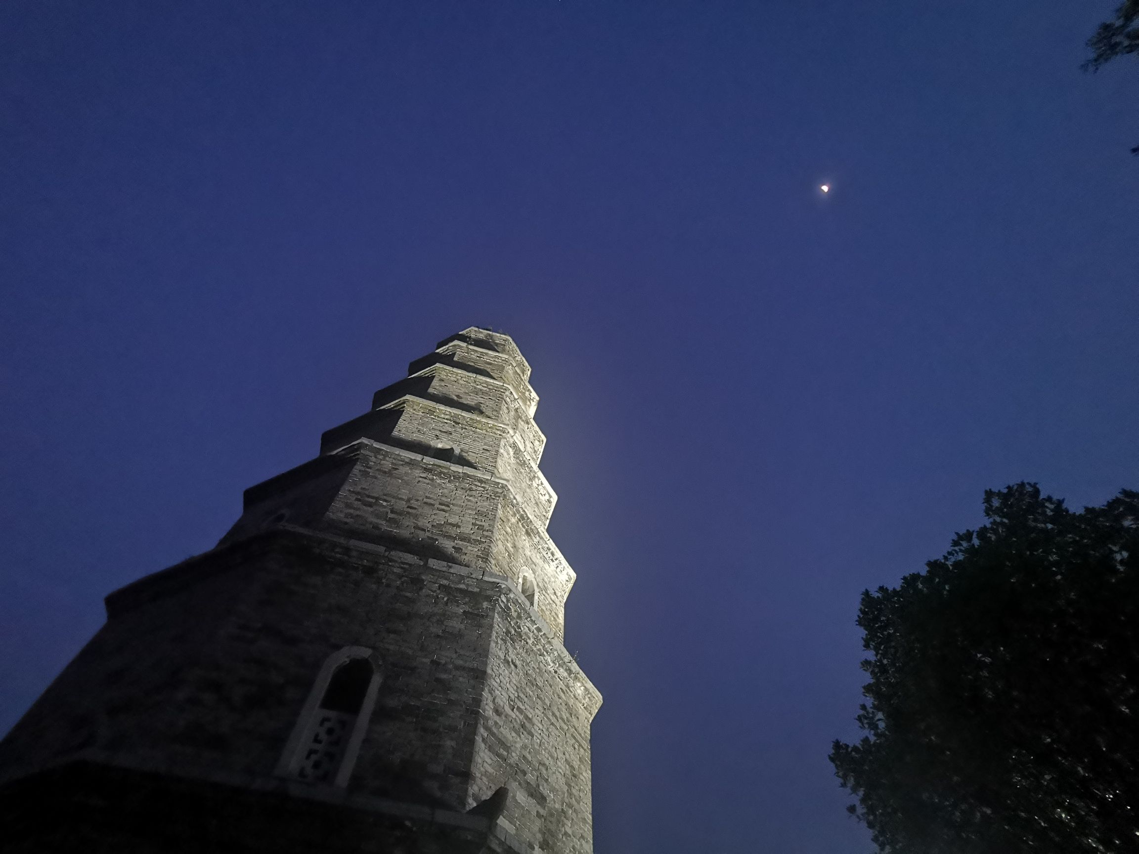 荆门市东宝山东宝塔