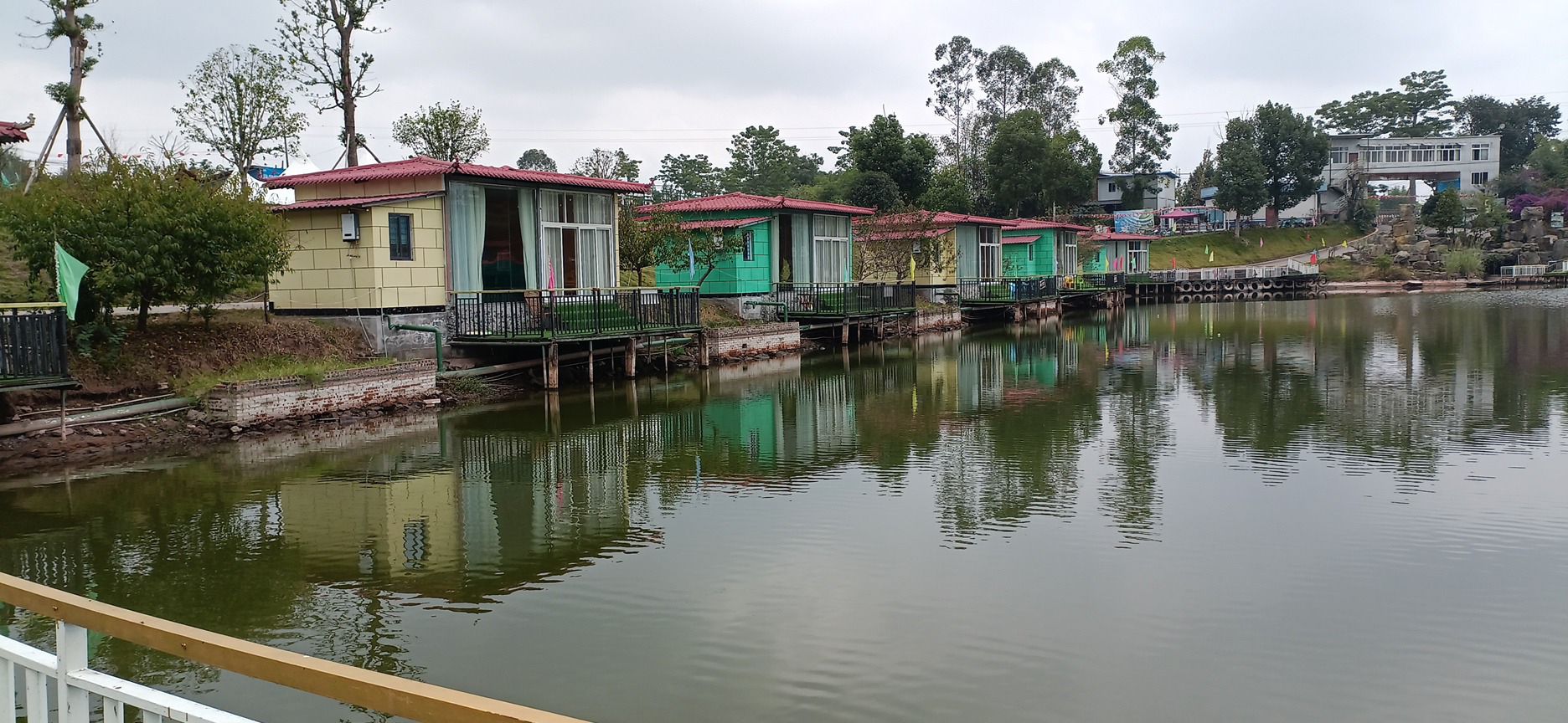 瑞鑫火箭湖旅游景区旅行图片 2