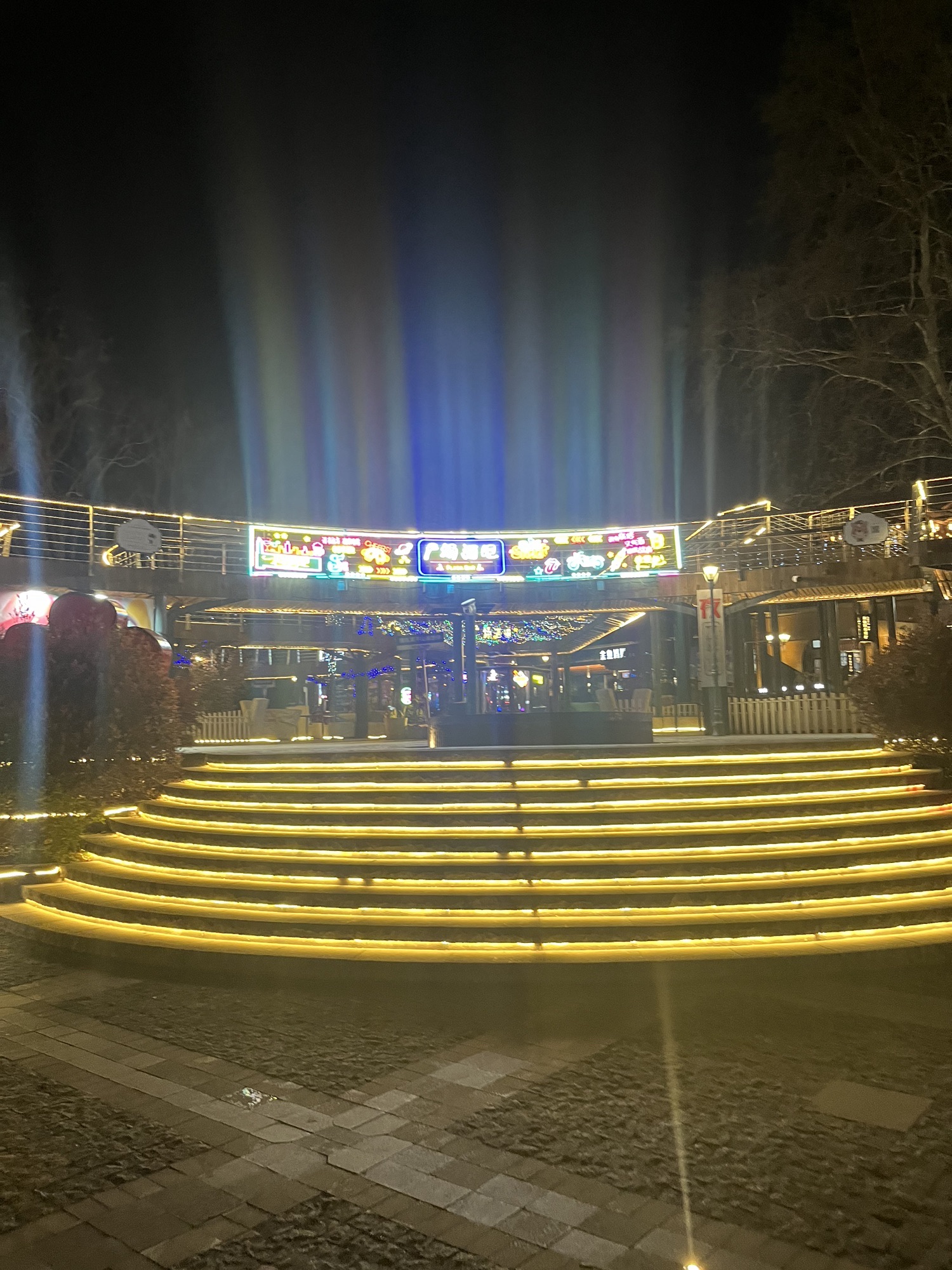 莫干山镇庾村广场旅行图片 2