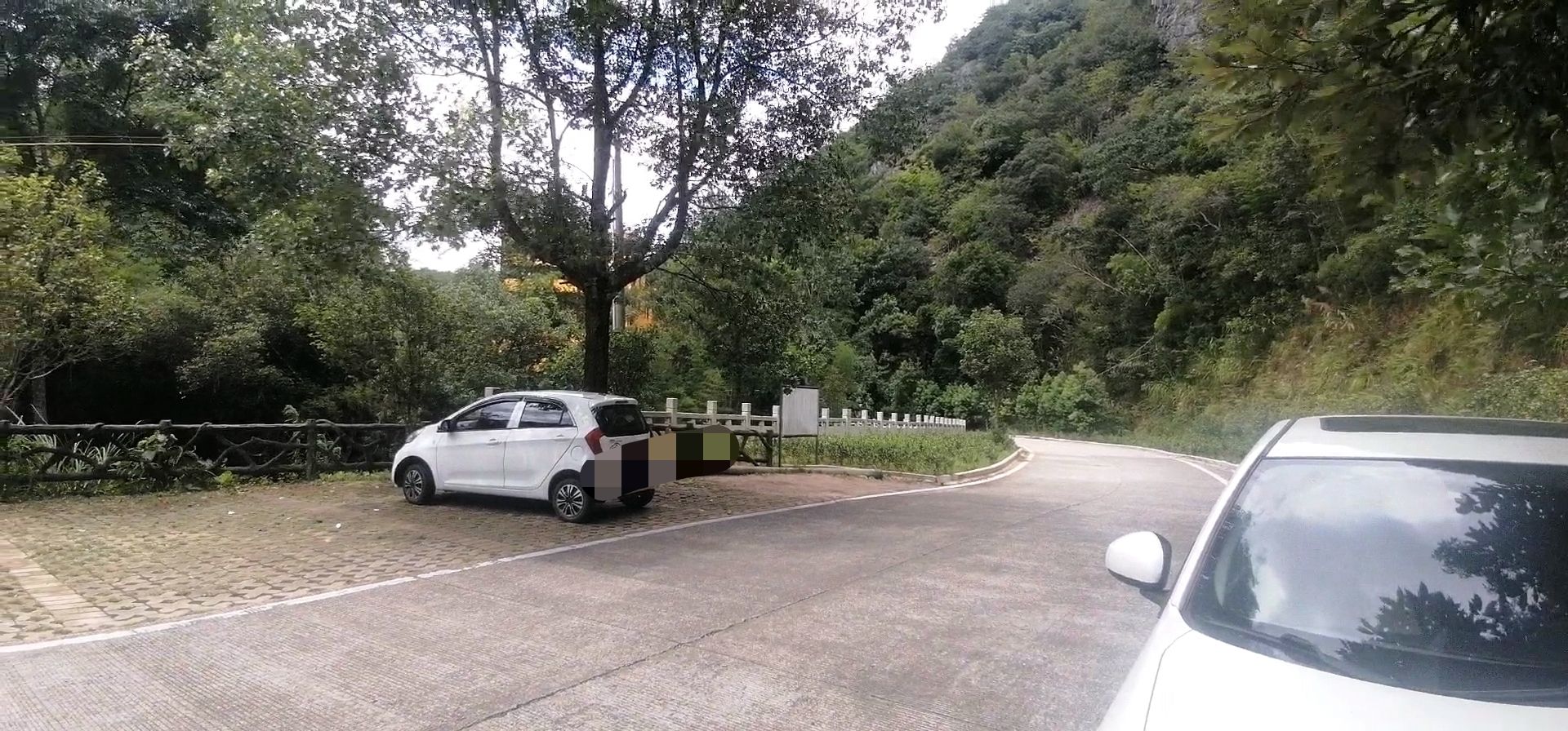 龙潭飞瀑旅行图片 1