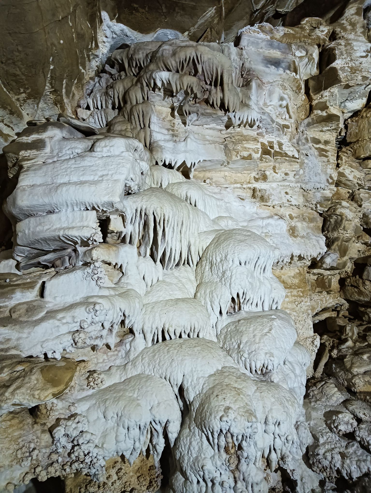 杏山溶洞旅行图片 1