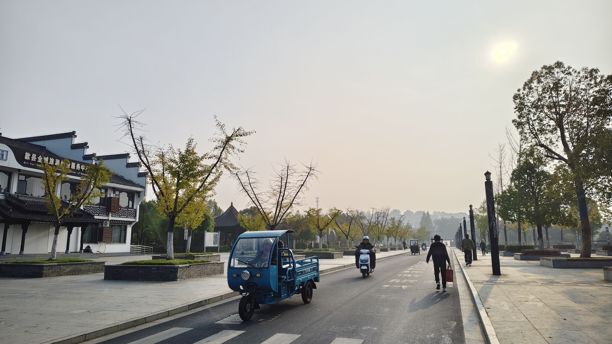 歙州广场旅行图片 3