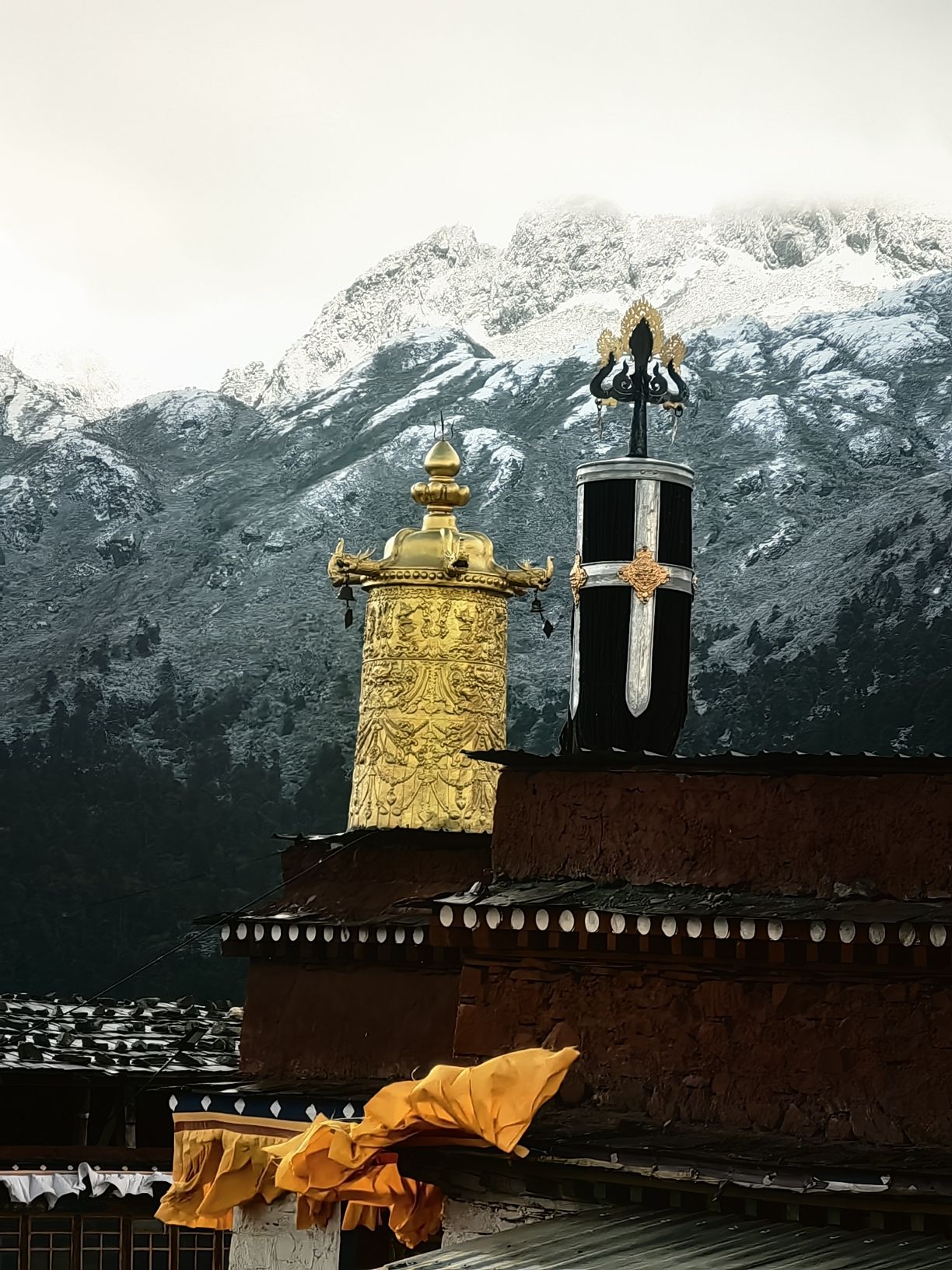 枯廷拉康和卡久寺