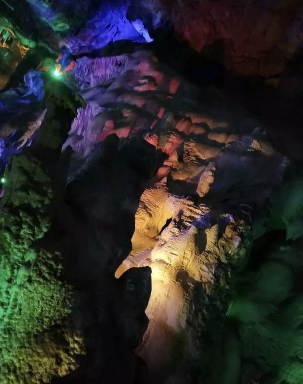 铁岭溶洞旅行图片