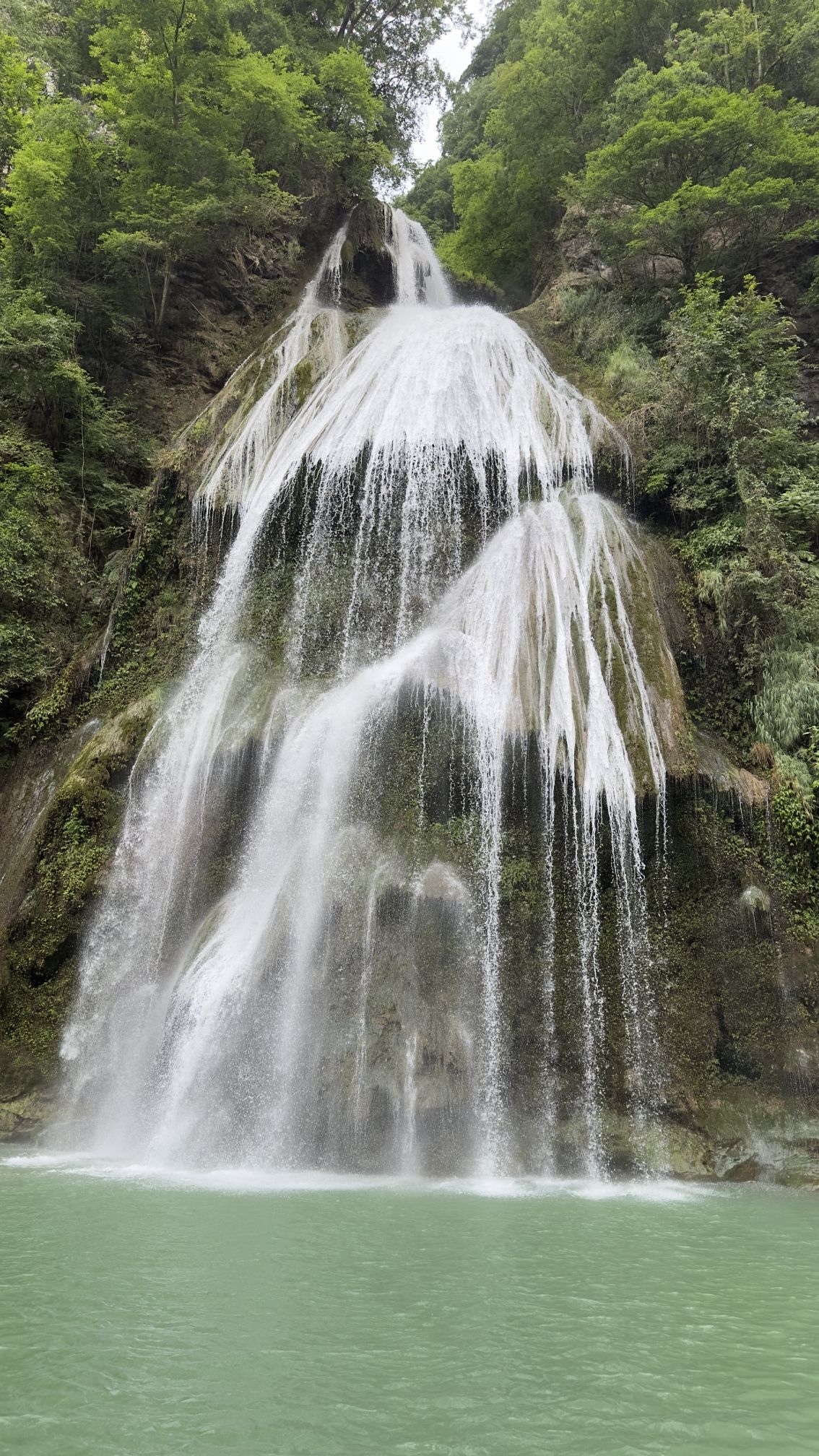 龙沟瀑布旅行图片 1