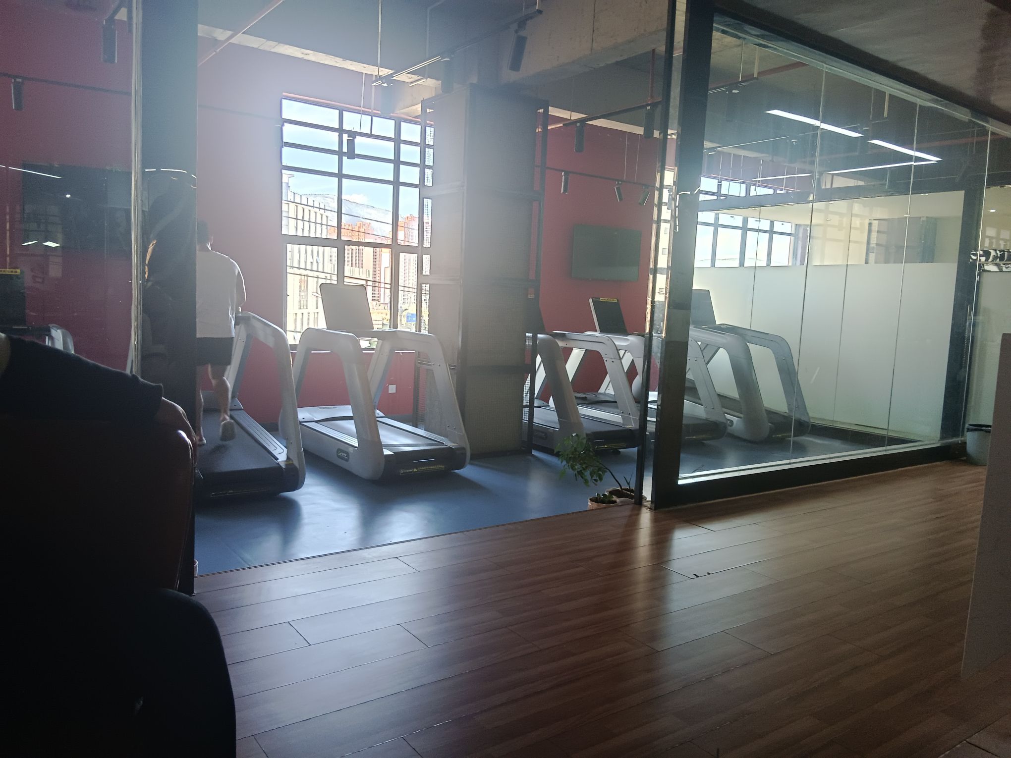 重力健身俱乐部