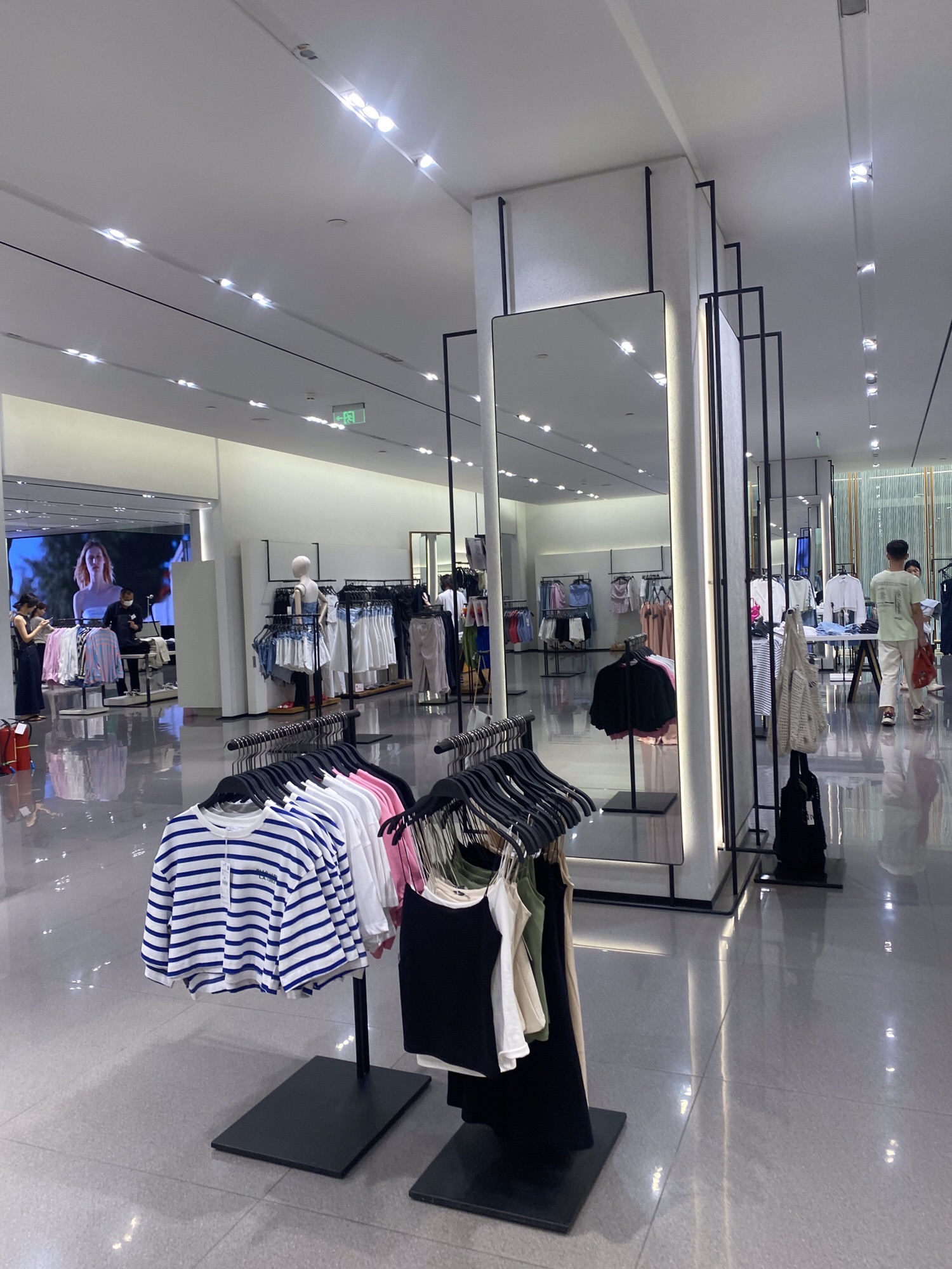 ZARA(深圳万象天地店)