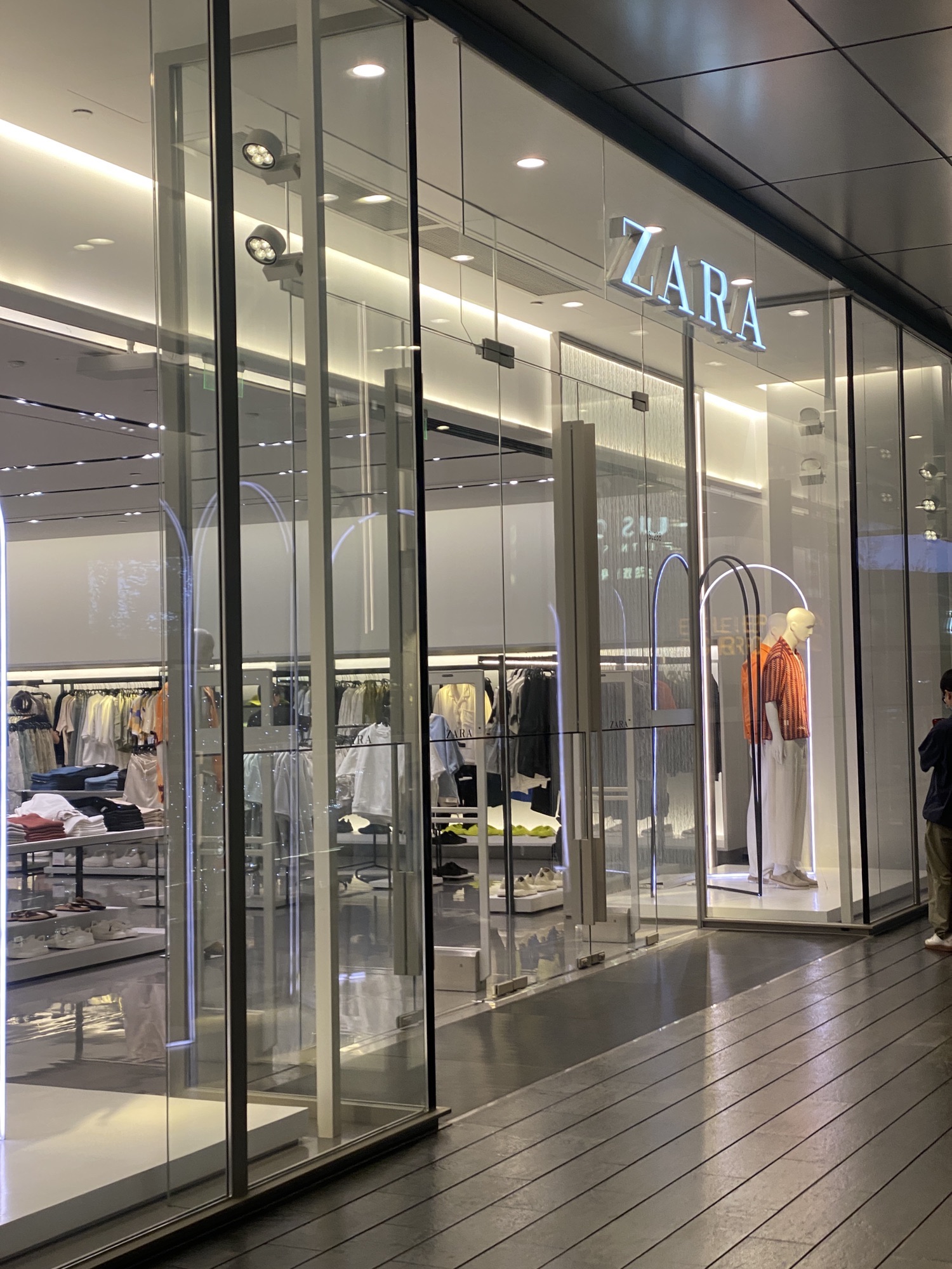 ZARA(深圳万象天地店)