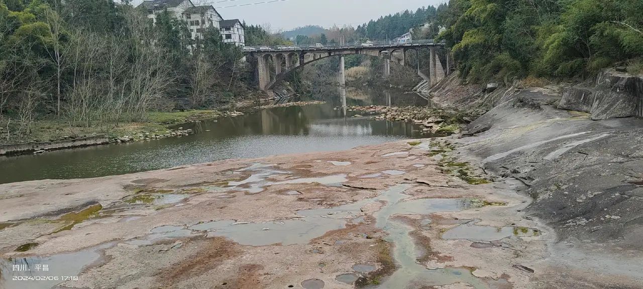 驷马水乡玻璃桥景区旅行图片 3