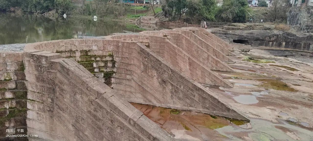 驷马水乡玻璃桥景区旅行图片 2