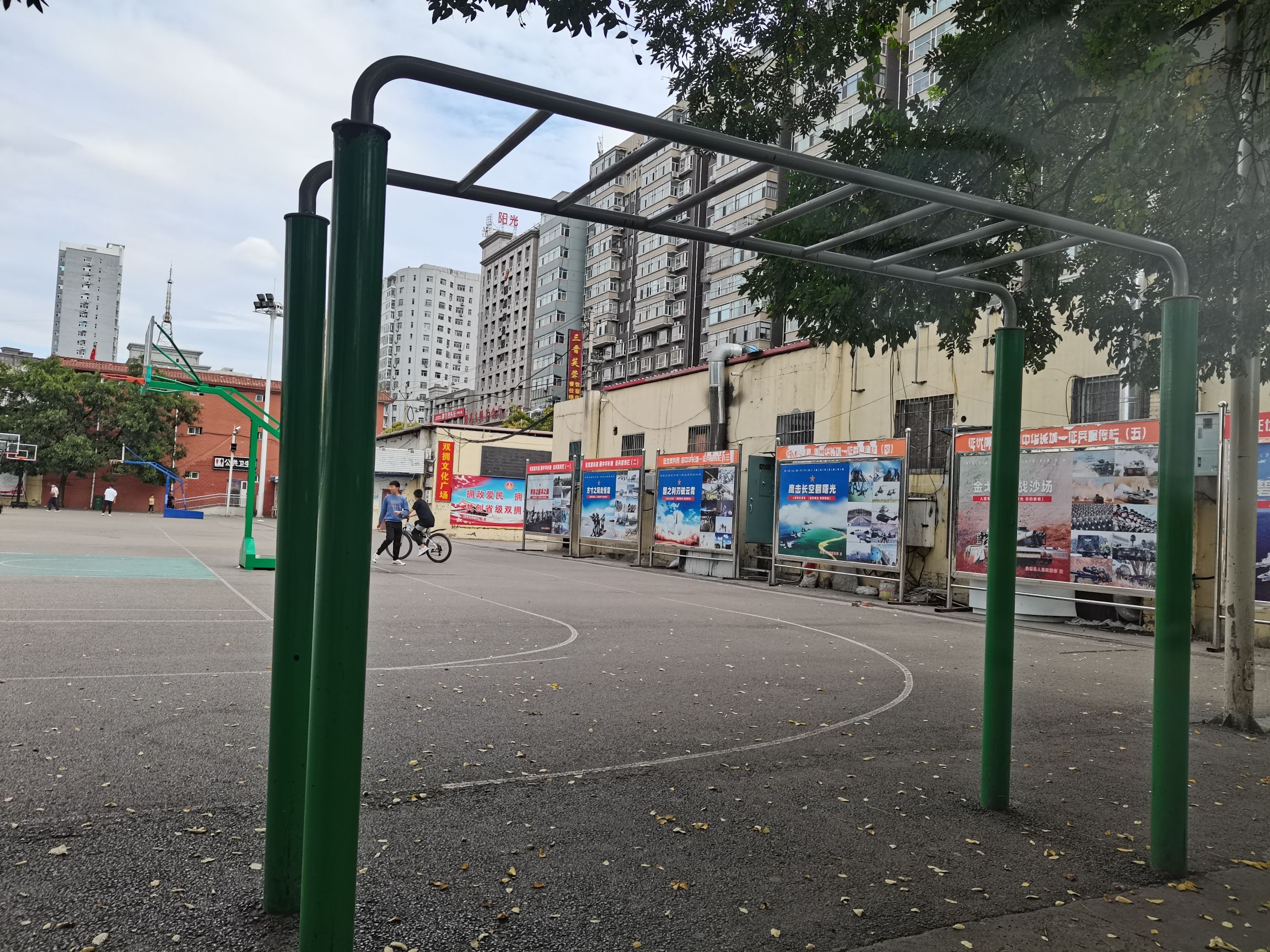 国防教育广场旅行图片 2