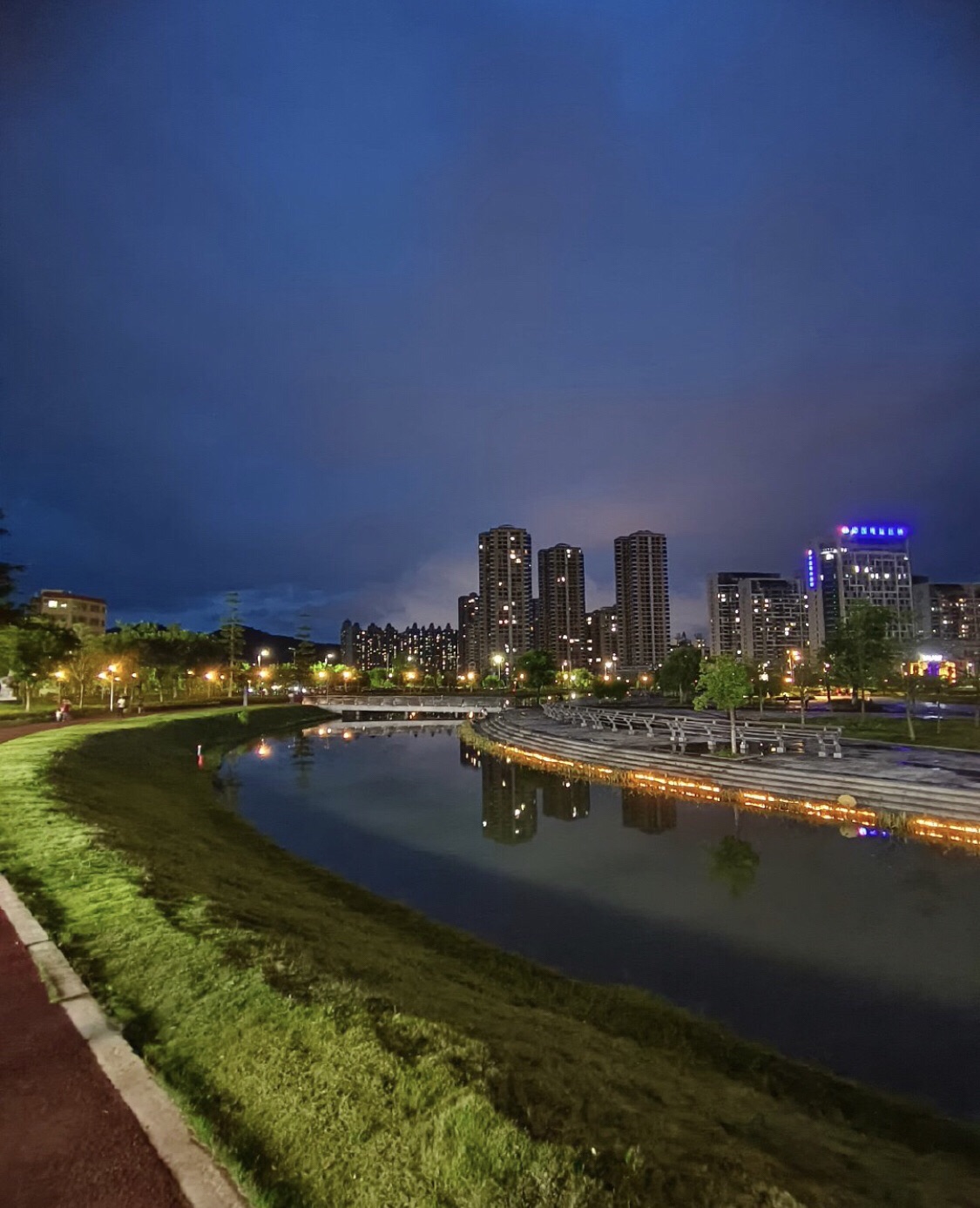 云浮市体育公园旅行图片 2