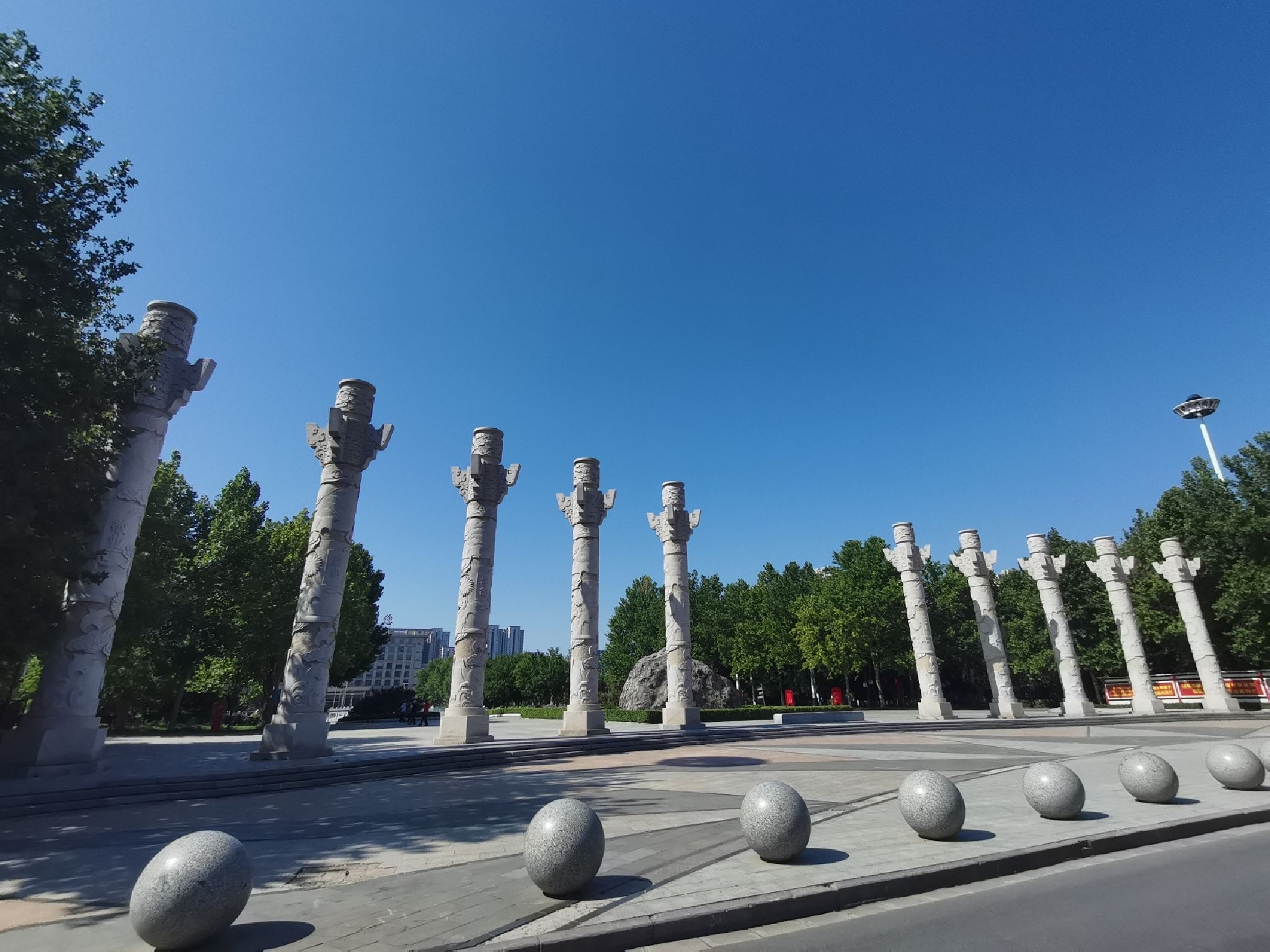新时代广场旅行图片 1