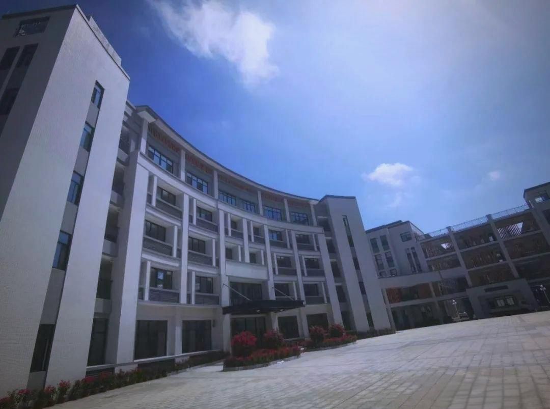 梅州市实验小学