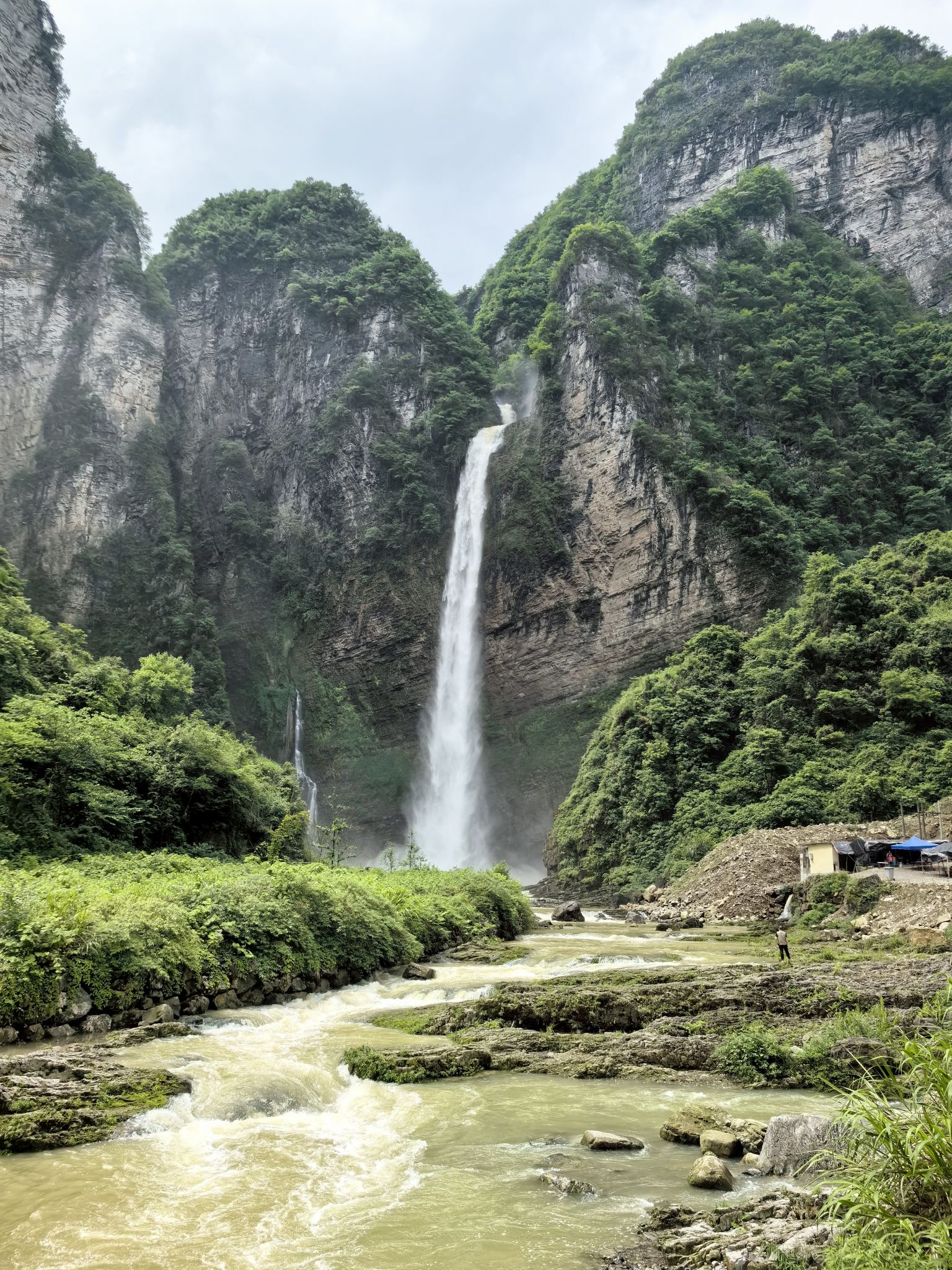 尖朵朵瀑布旅行图片 2