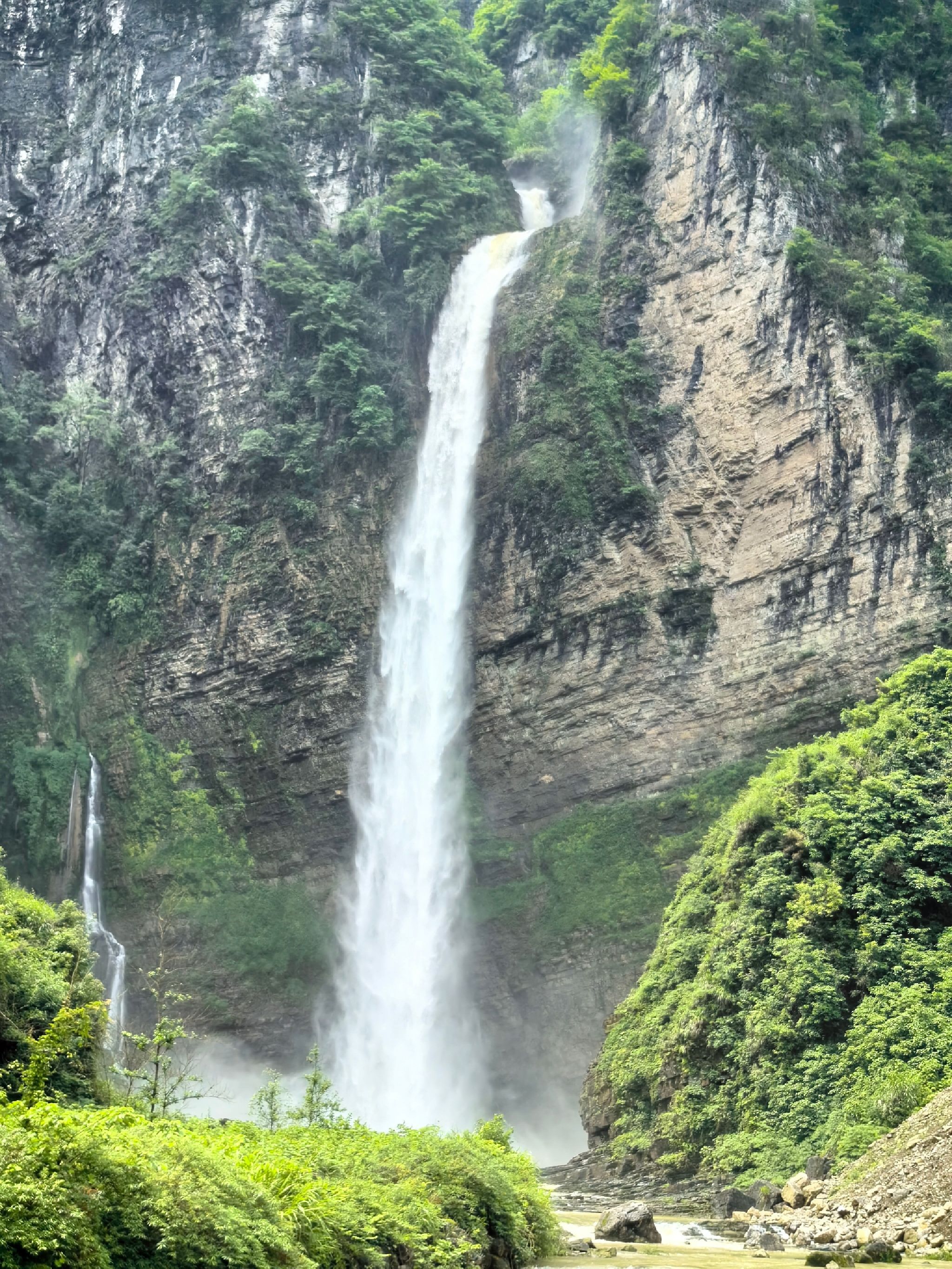尖朵朵瀑布旅行图片 1