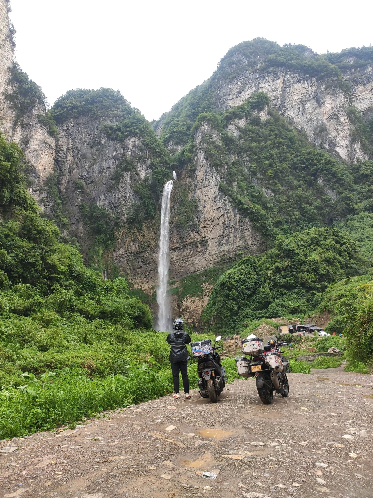 尖朵朵瀑布旅行图片 2
