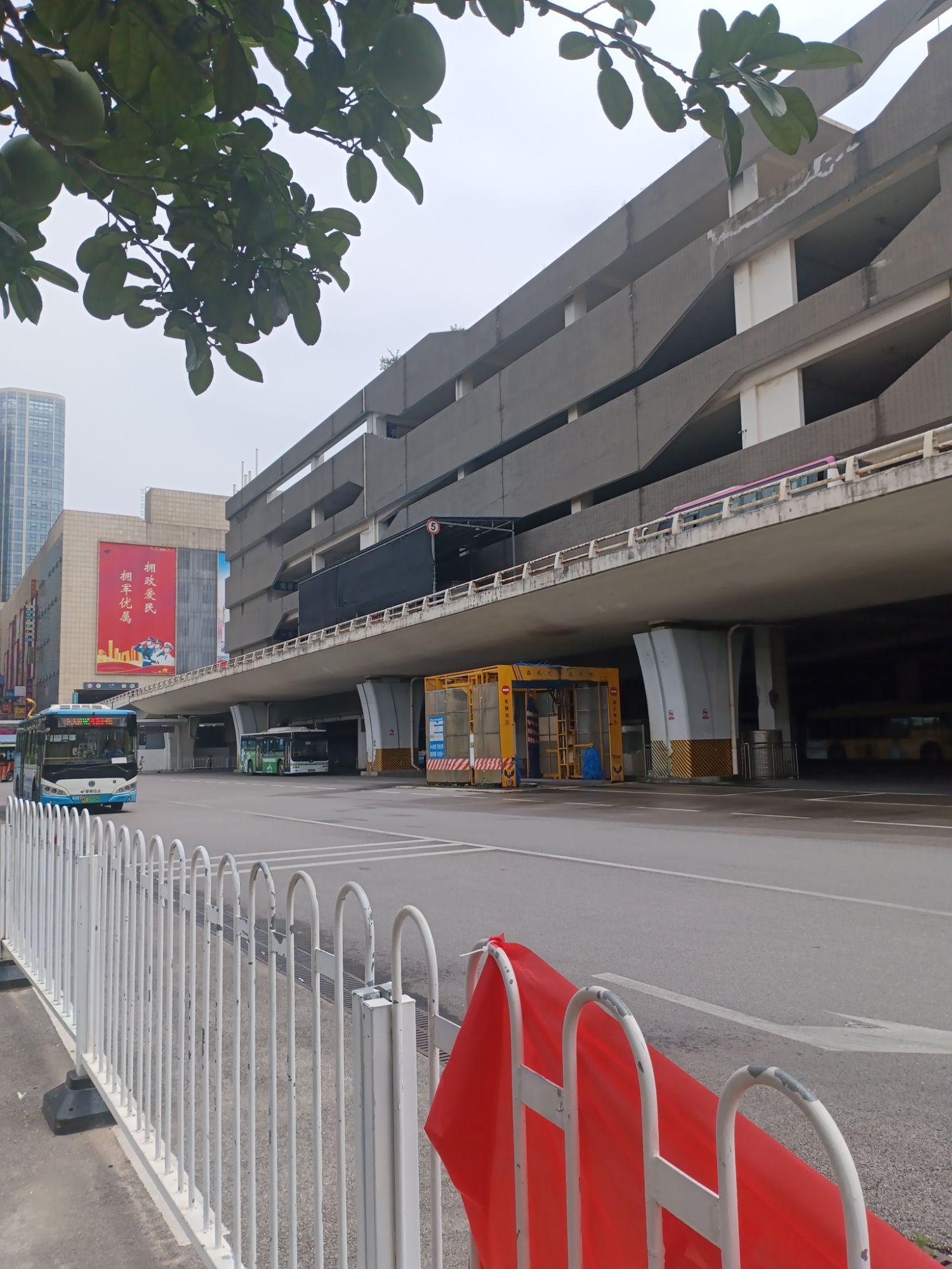 长沙汽车西站停车场