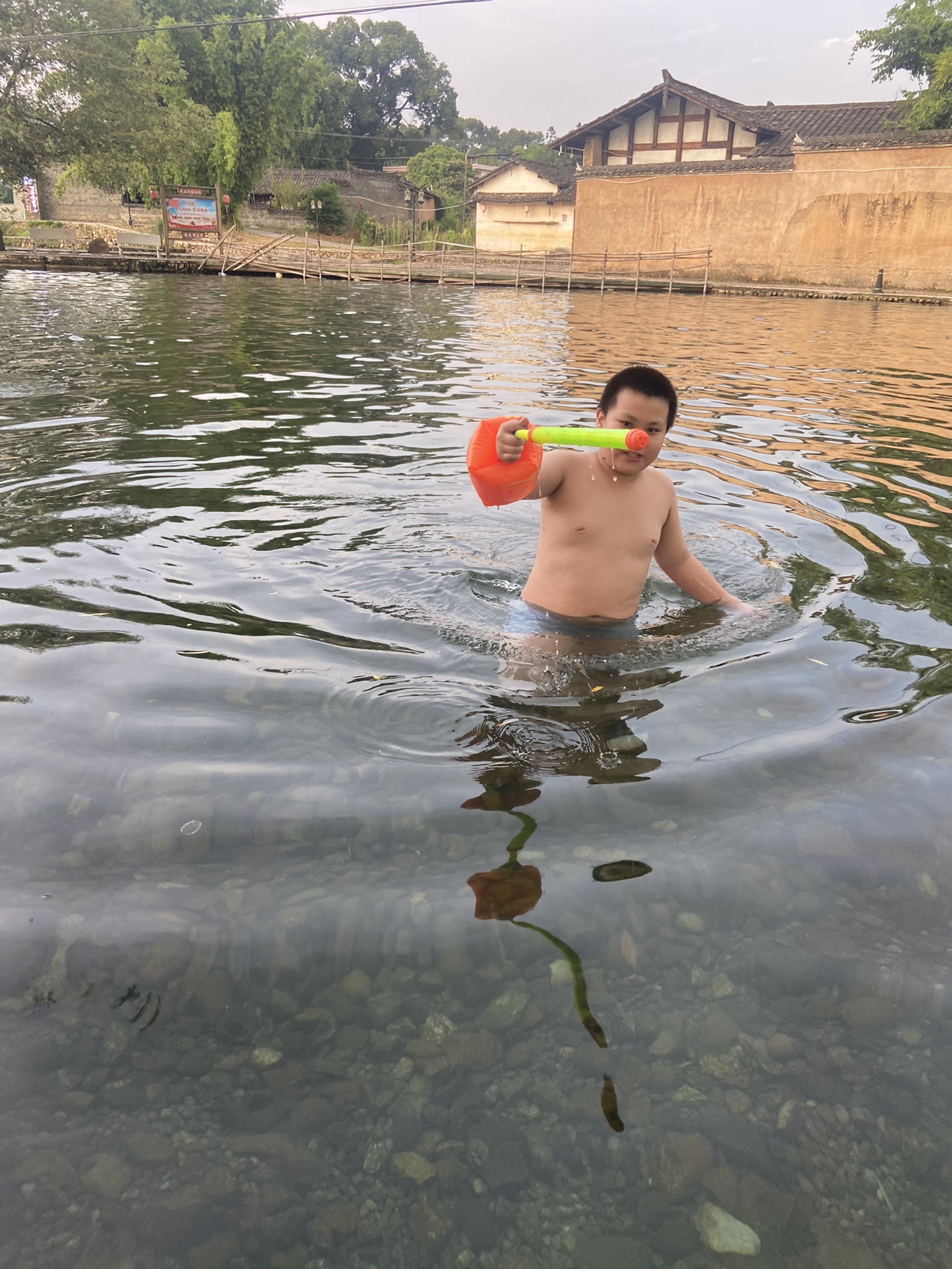 冷泉小镇旅行图片 1