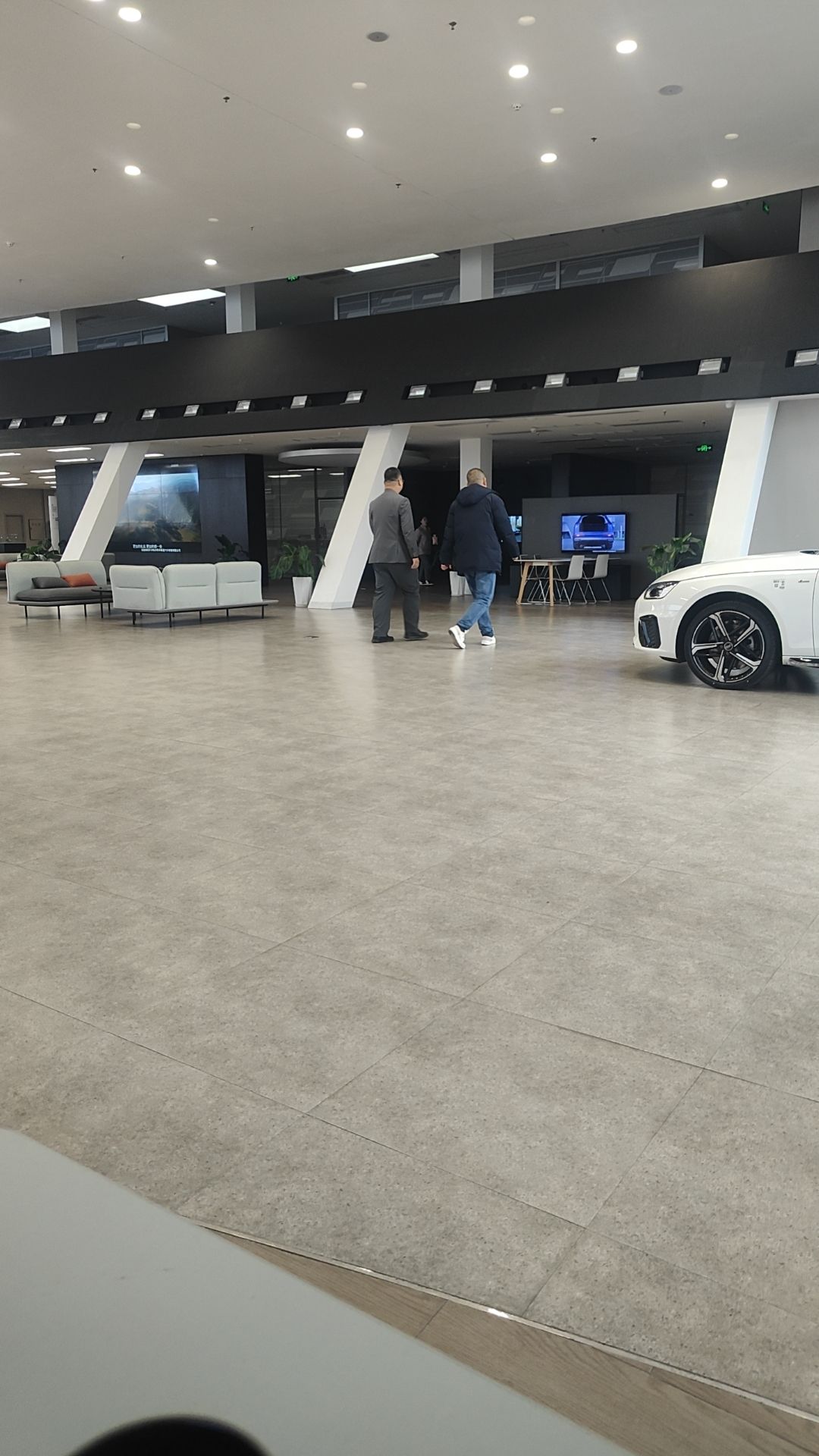 齐齐哈尔粤华奥通汽车销售有限公司