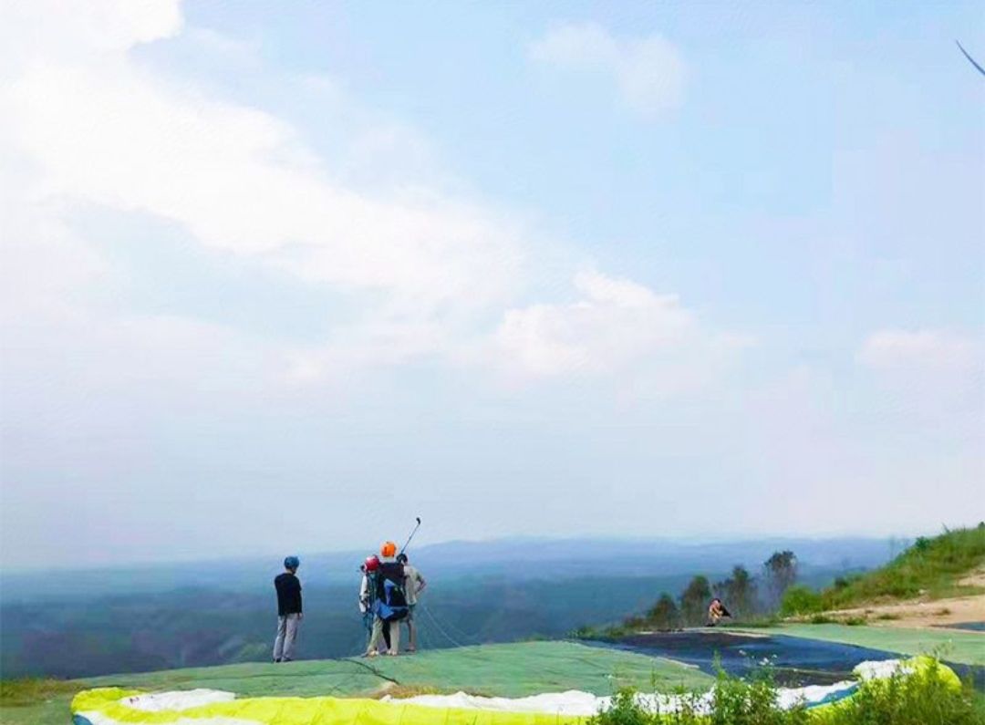 六景霞义山滑翔基地旅行图片 3