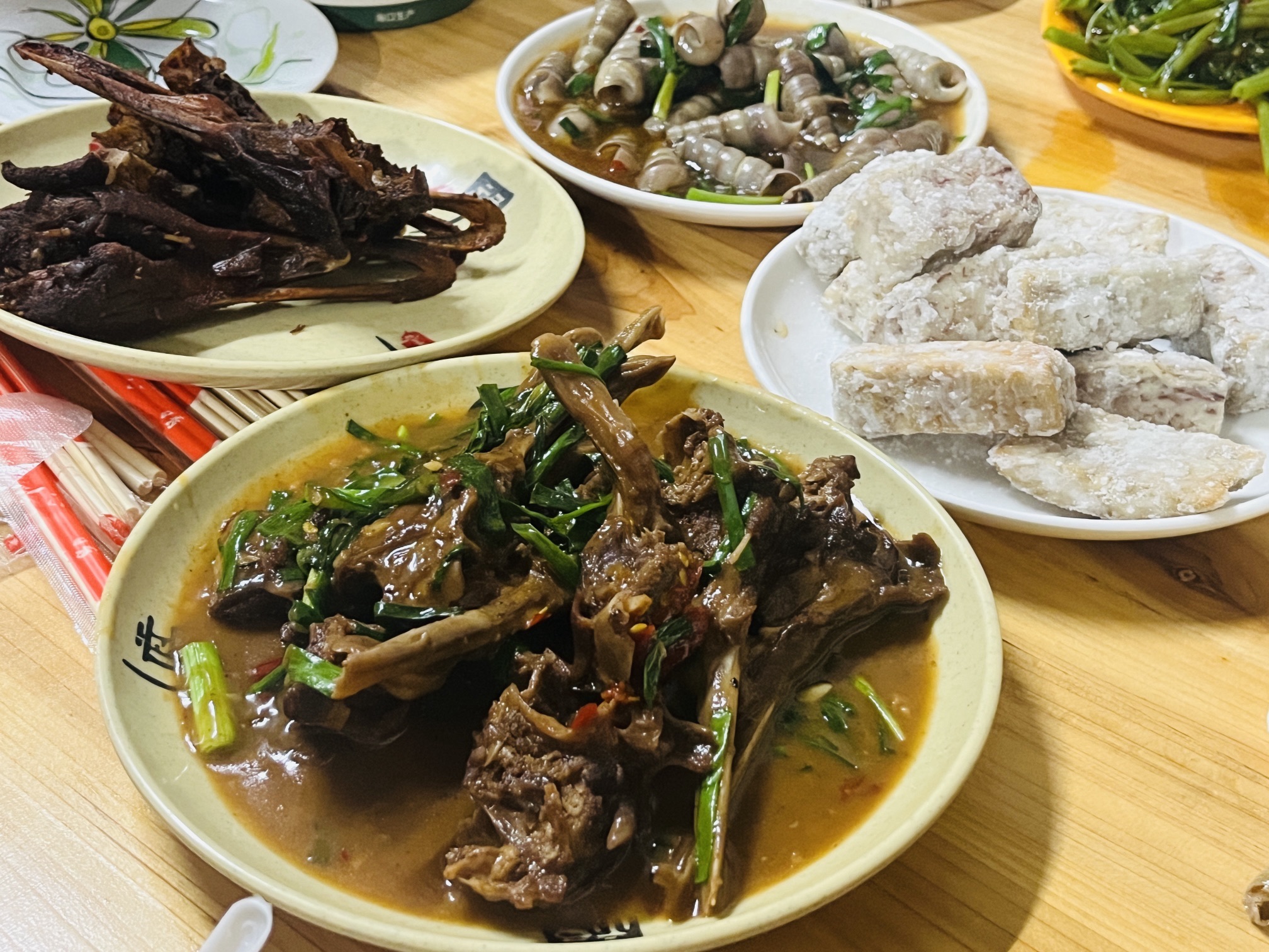 东方八所鸭巴小吃店