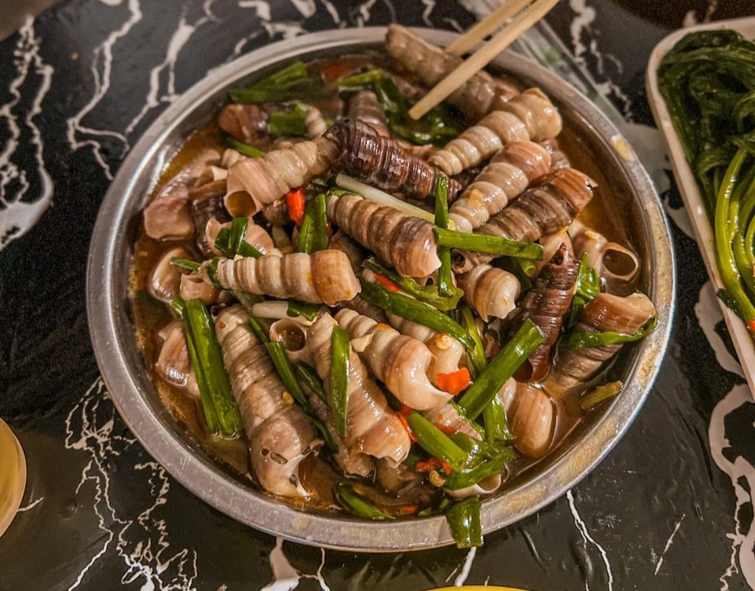 东方八所鸭巴小吃店