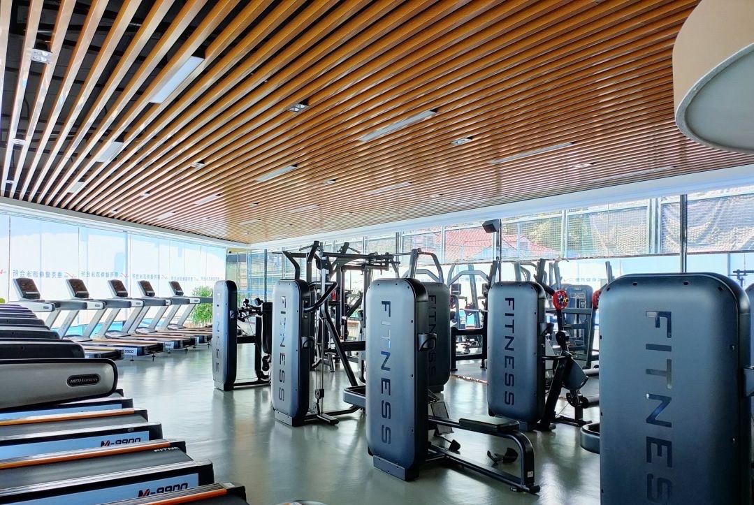 场地封面-德克健身游泳会所