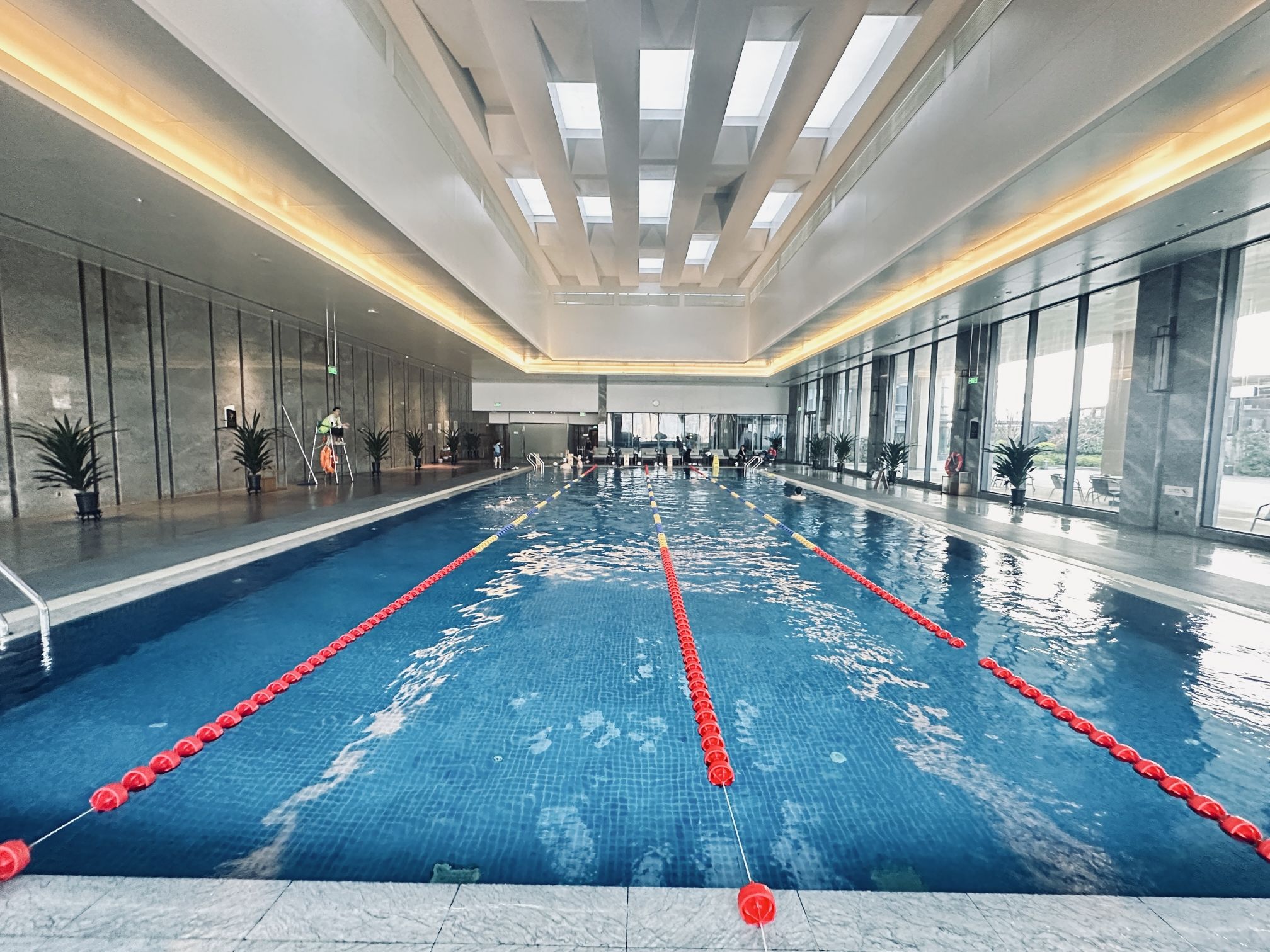场地封面-金鹰尚美酒店游泳健身中心
