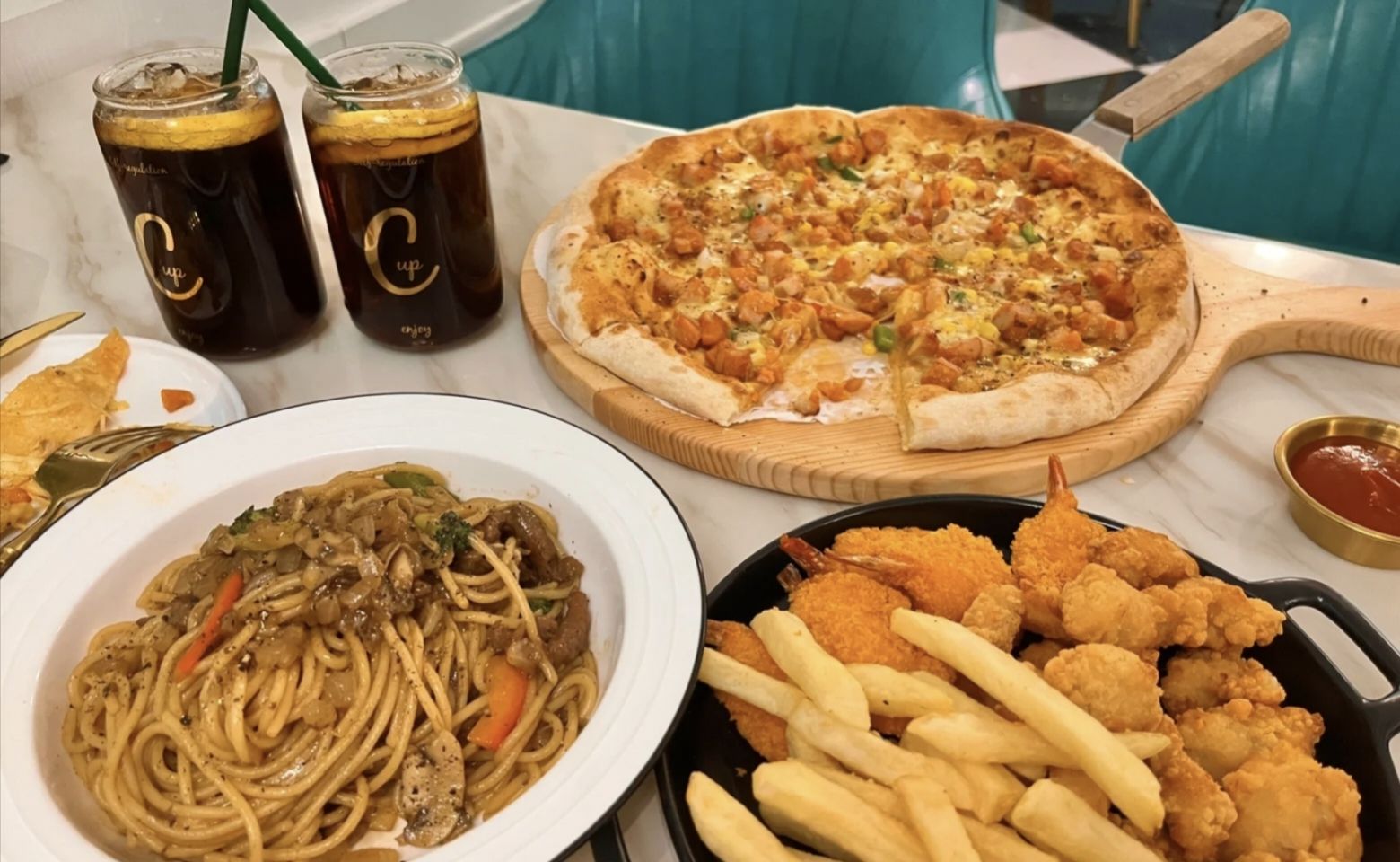 月半披萨(深港明珠店)