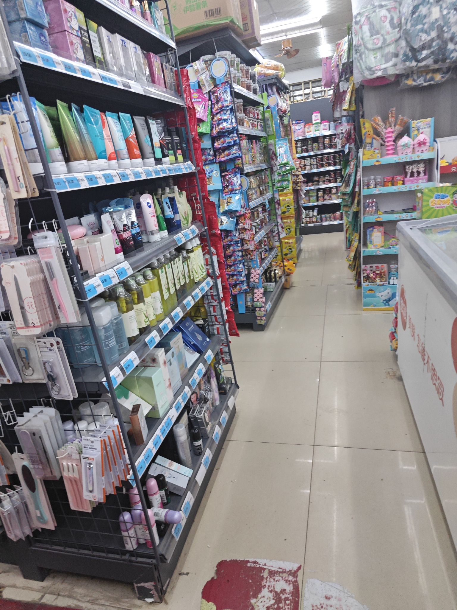 欧凯购物中心(岭头店)
