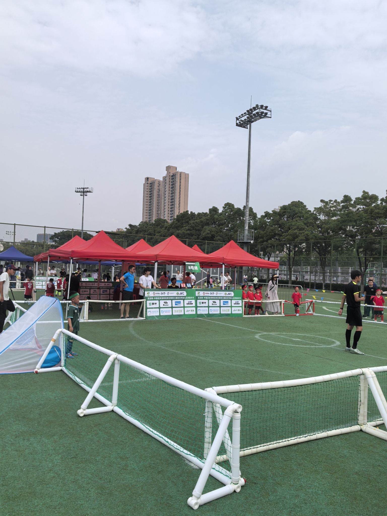 场地封面-武汉全民健身中心足球场