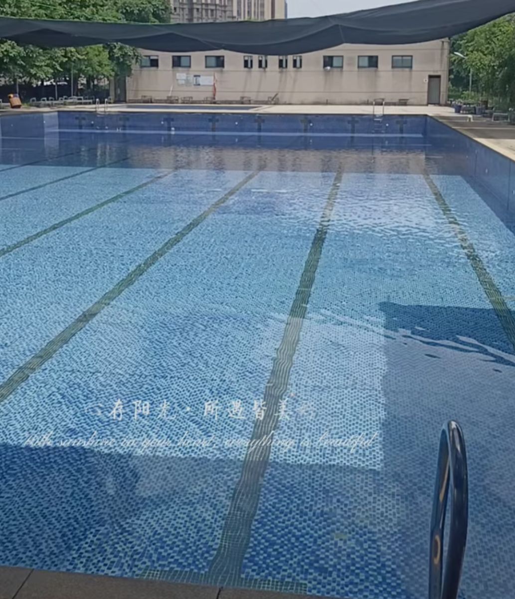 华翔城游泳池