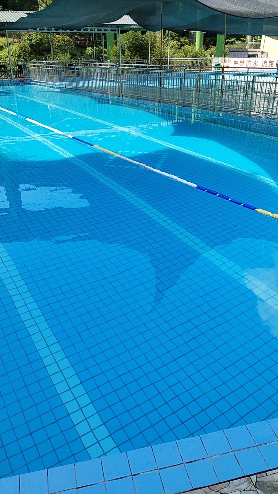 场地封面-重庆市黔江区泽显游泳池