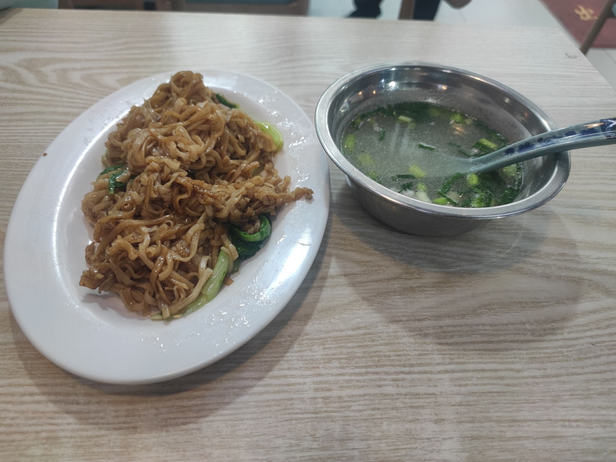 姚记正宗万宁粉汤王(向荣店)