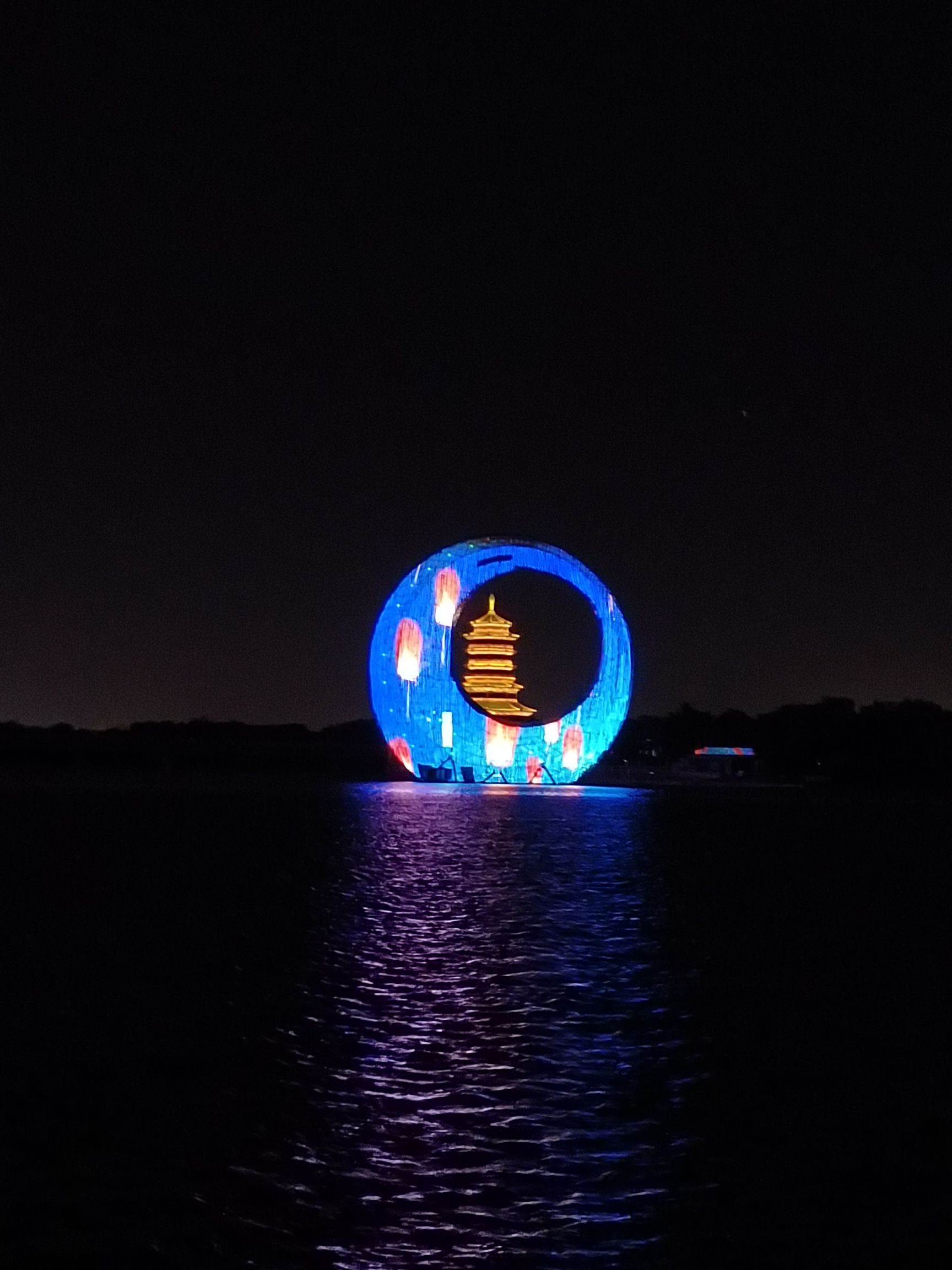 水天花月广场旅行图片 2