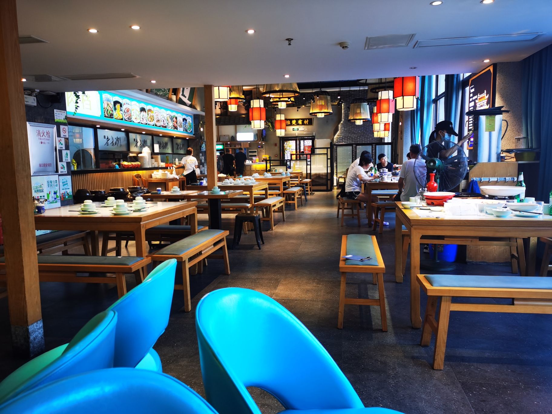 老长沙湘菜馆(金鸡岭店)