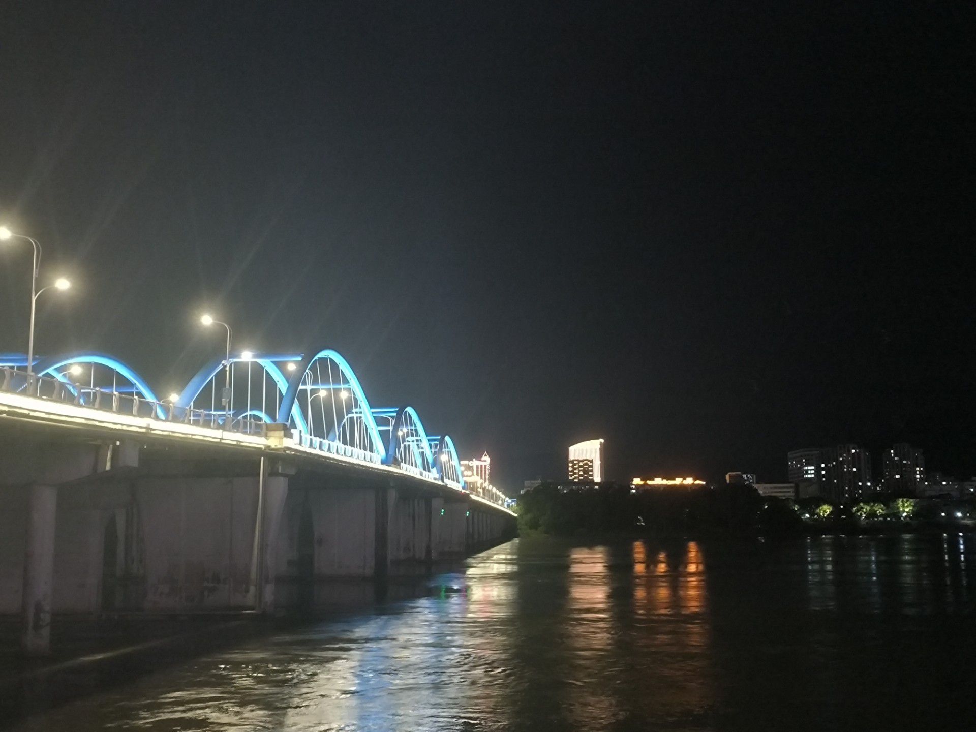 富春江夜游旅行图片 2