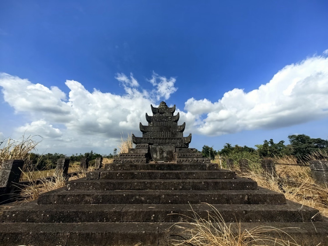 儒符石塔