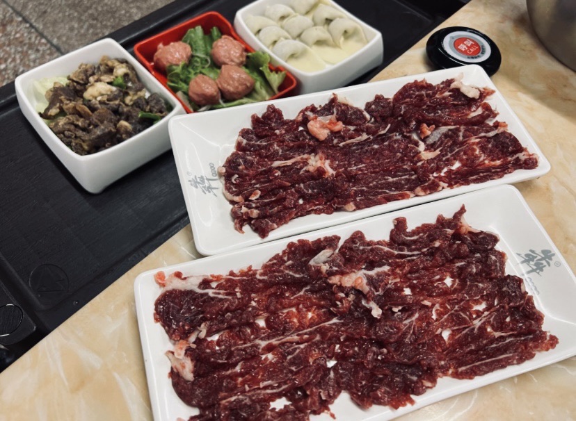 一只牛牛肉火锅