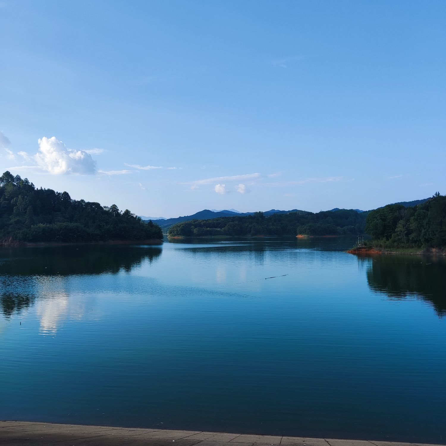 龙湖景区旅行图片 3