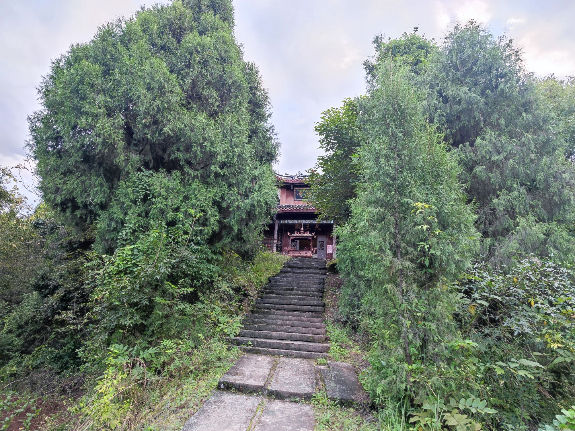 普照寺实景照片
