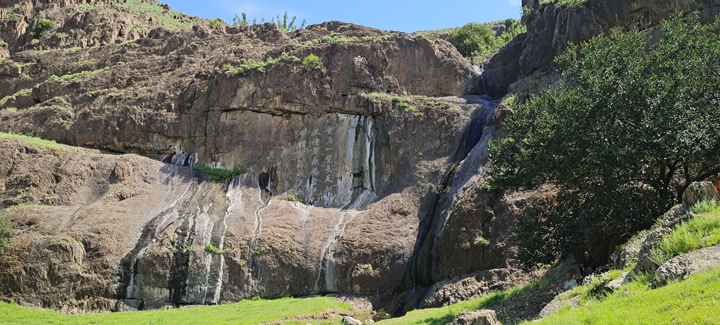 嫦娥山人面岩画旅游景区旅行图片 2